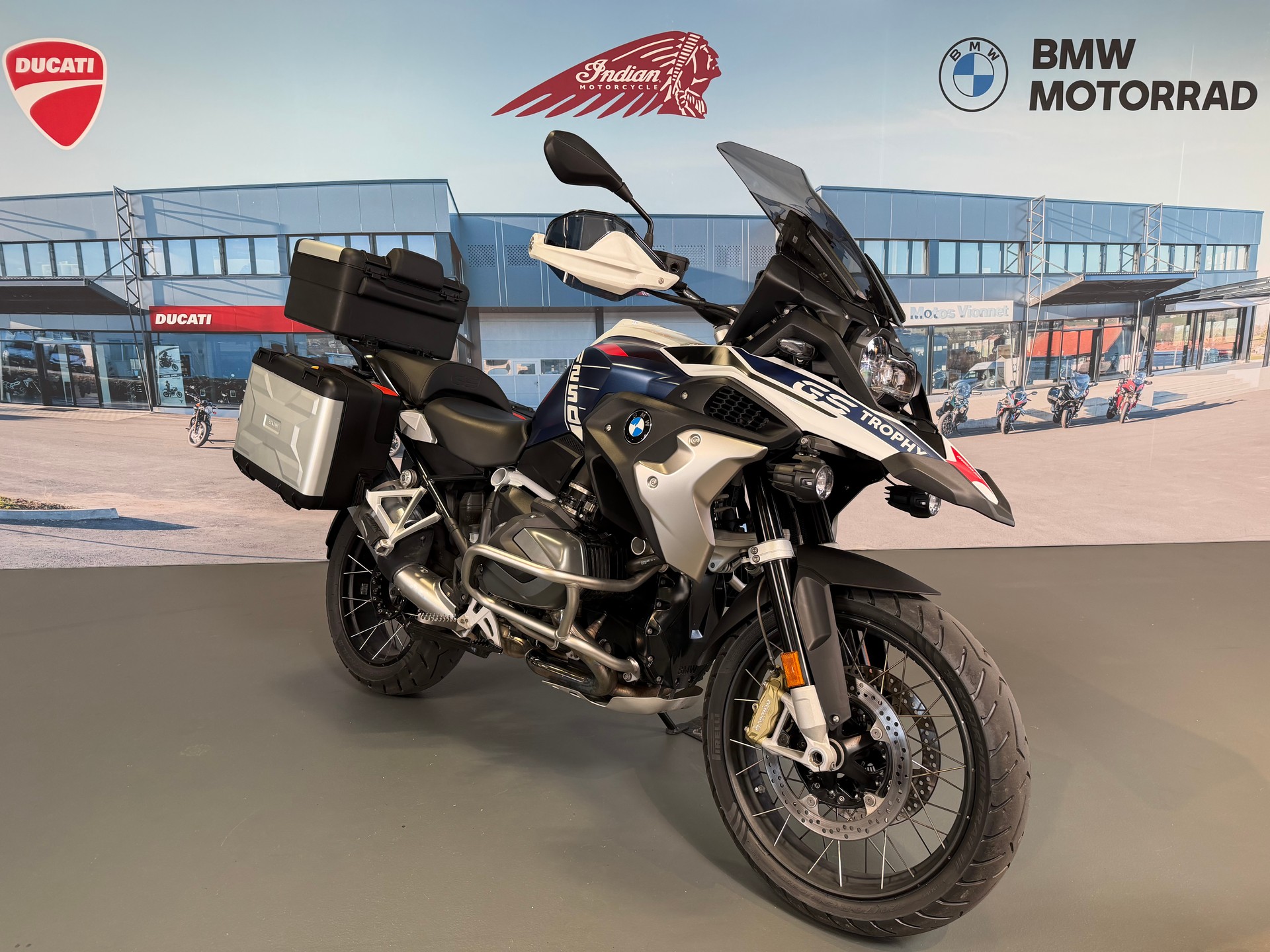 BMW R 1250 GS-image-0