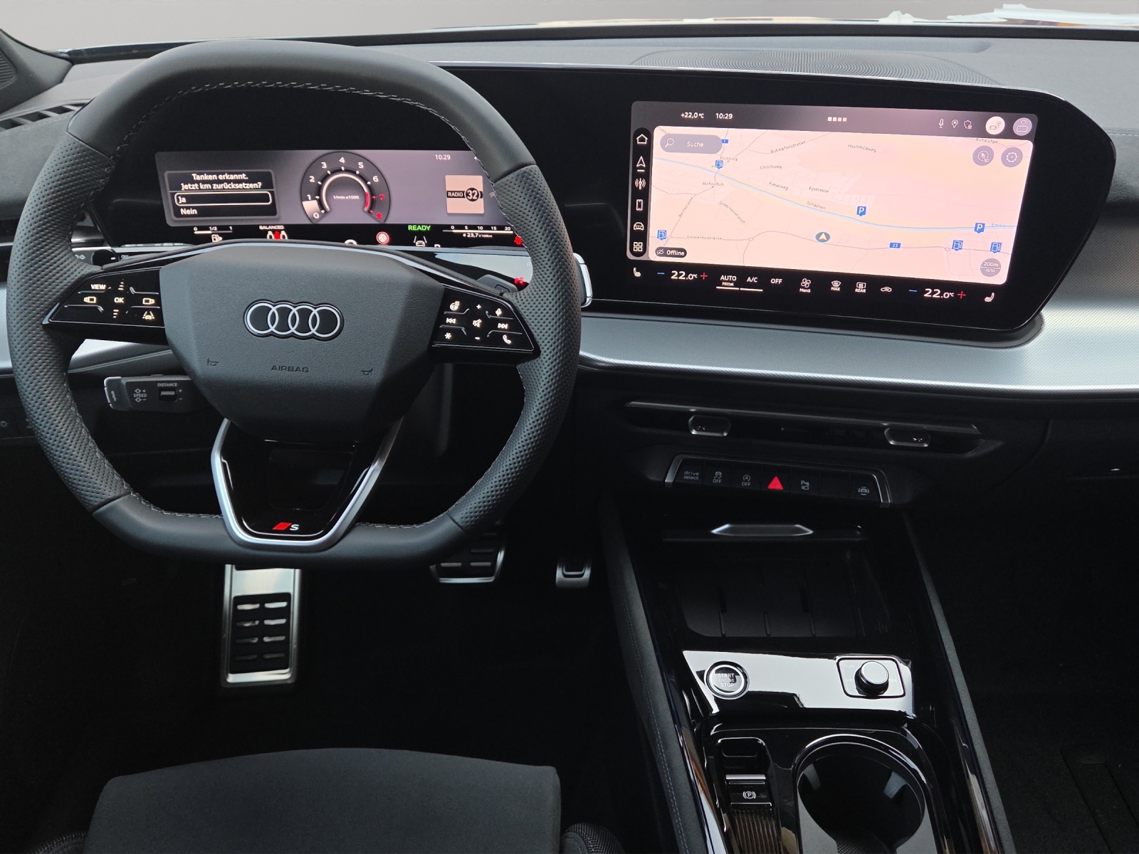 AUDI Q3 SUV TFSI quattro 195 kW S tronic-image-6