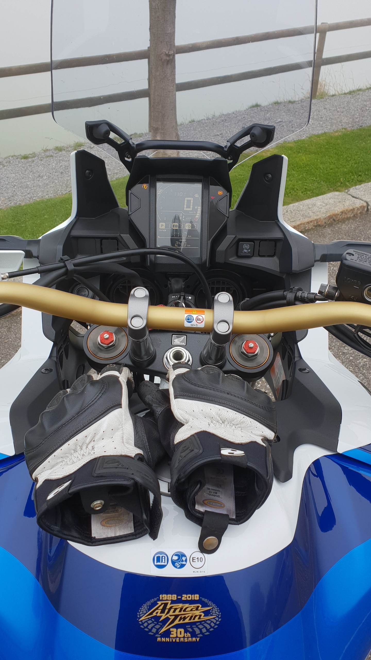 HONDA Africa Twin Adventure Sports CRF 1000A-image-3