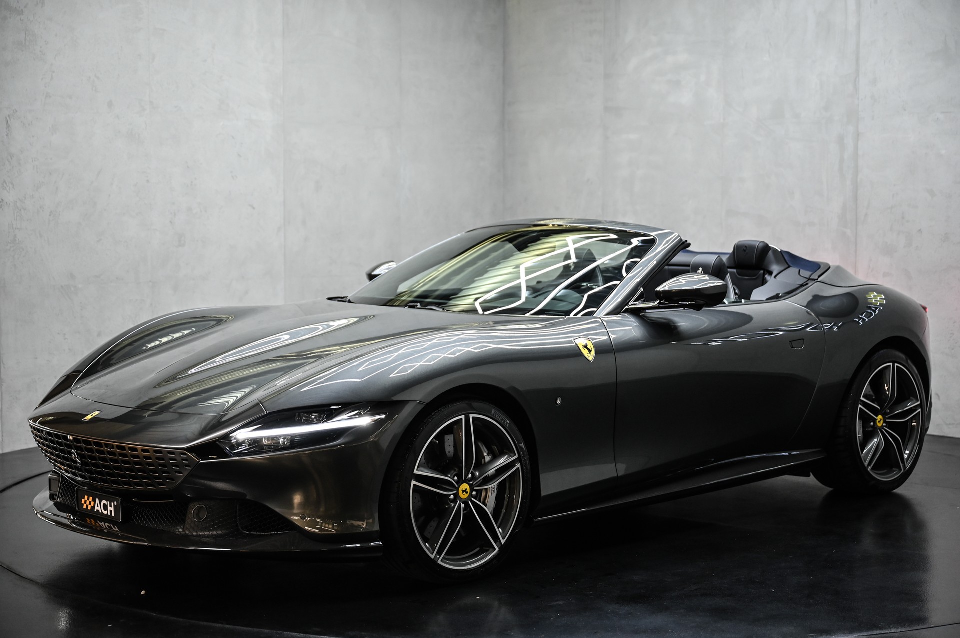 FERRARI Roma Spider 3.9 Turbo-showroom-element-2