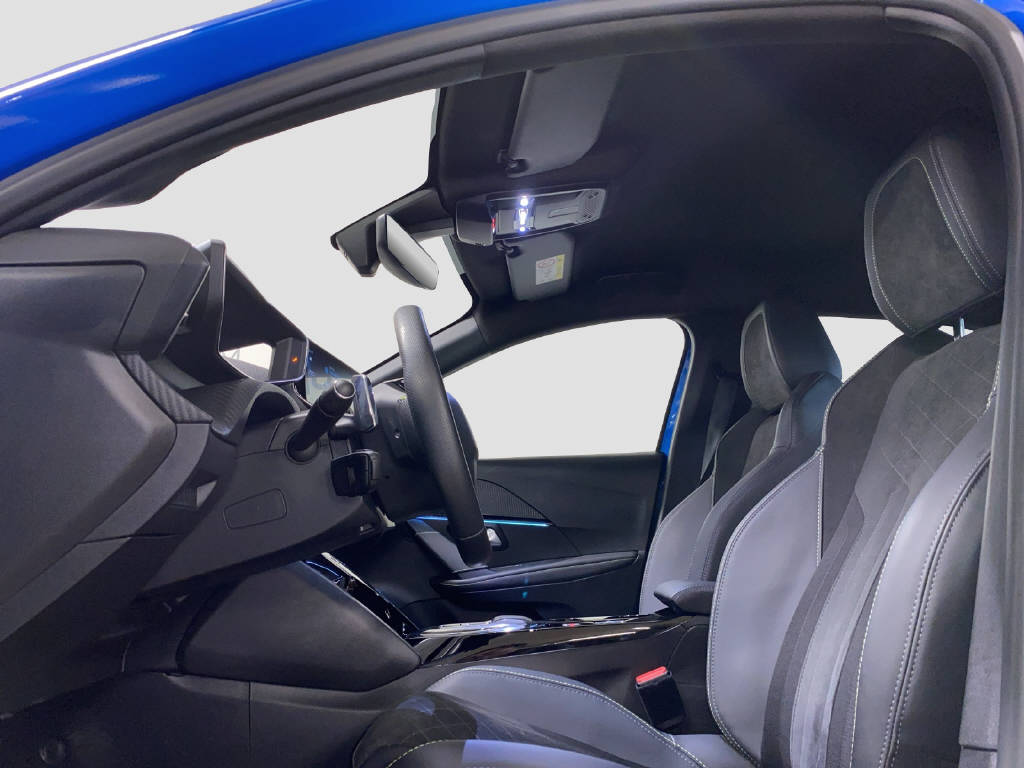 PEUGEOT 208 1.2 PureTech 130 GT-image-6