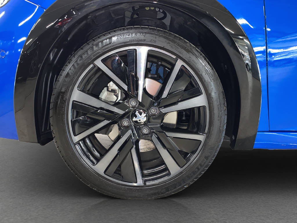 PEUGEOT 208 1.2 PureTech 130 GT-image-14
