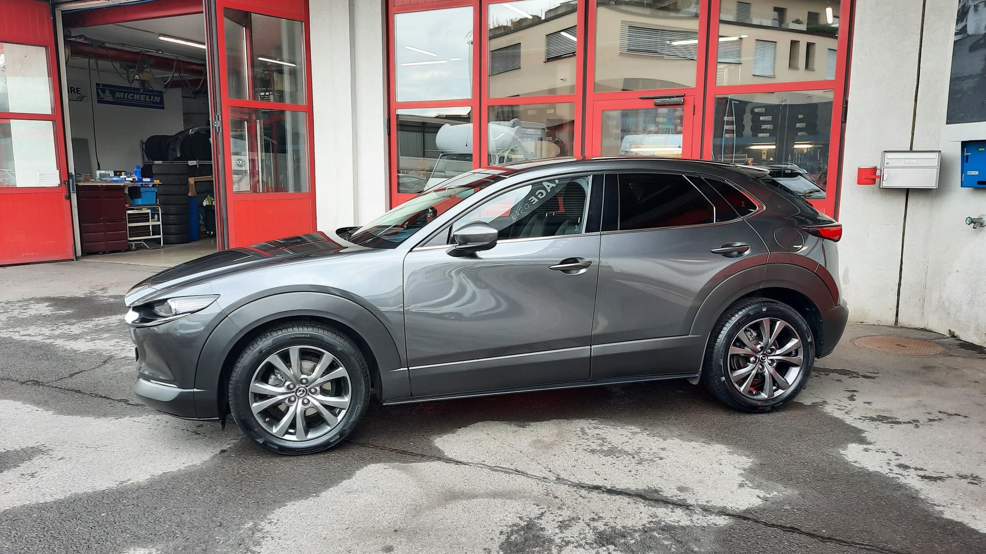 MAZDA CX-30 SKYACTIV-X M Hybrid 180 Revolution AWD Automat-showroom-element-2