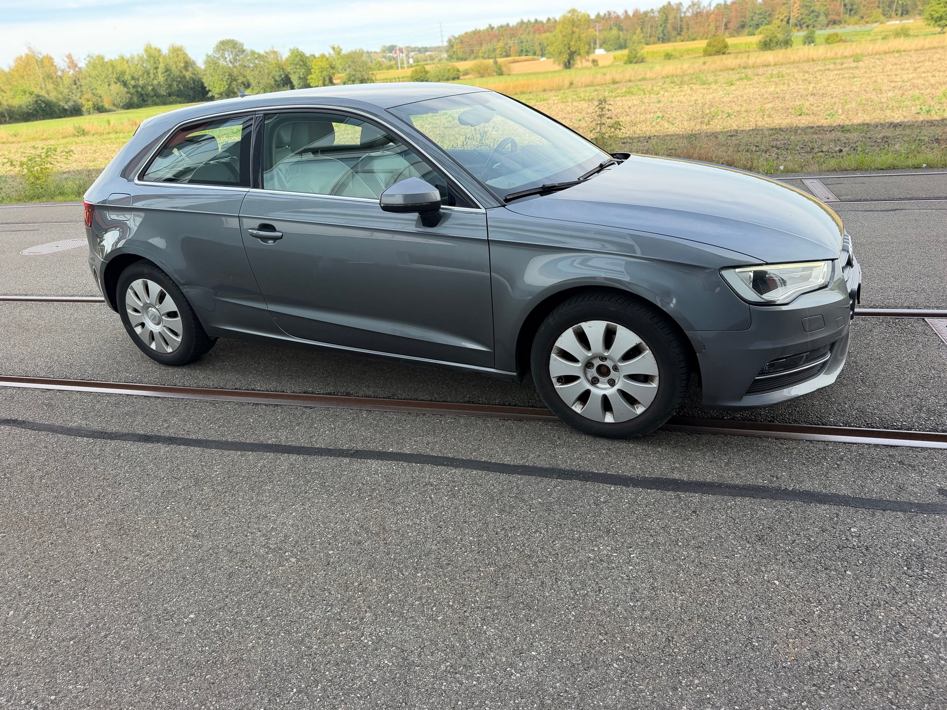AUDI A3 Sportback 1.4 TFSI Ambition-showroom-element-3