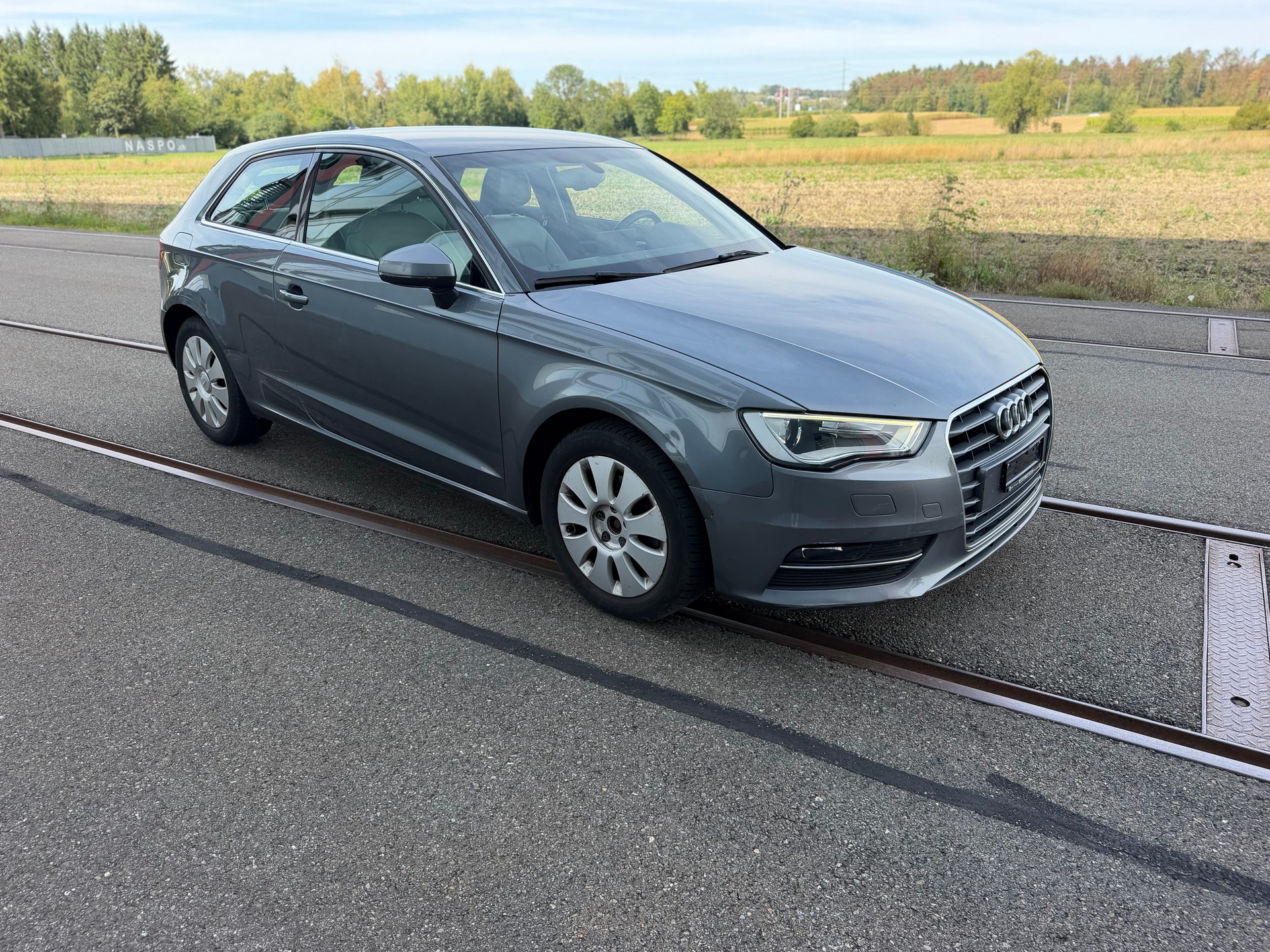 AUDI A3 Sportback 1.4 TFSI Ambition-showroom-element-2