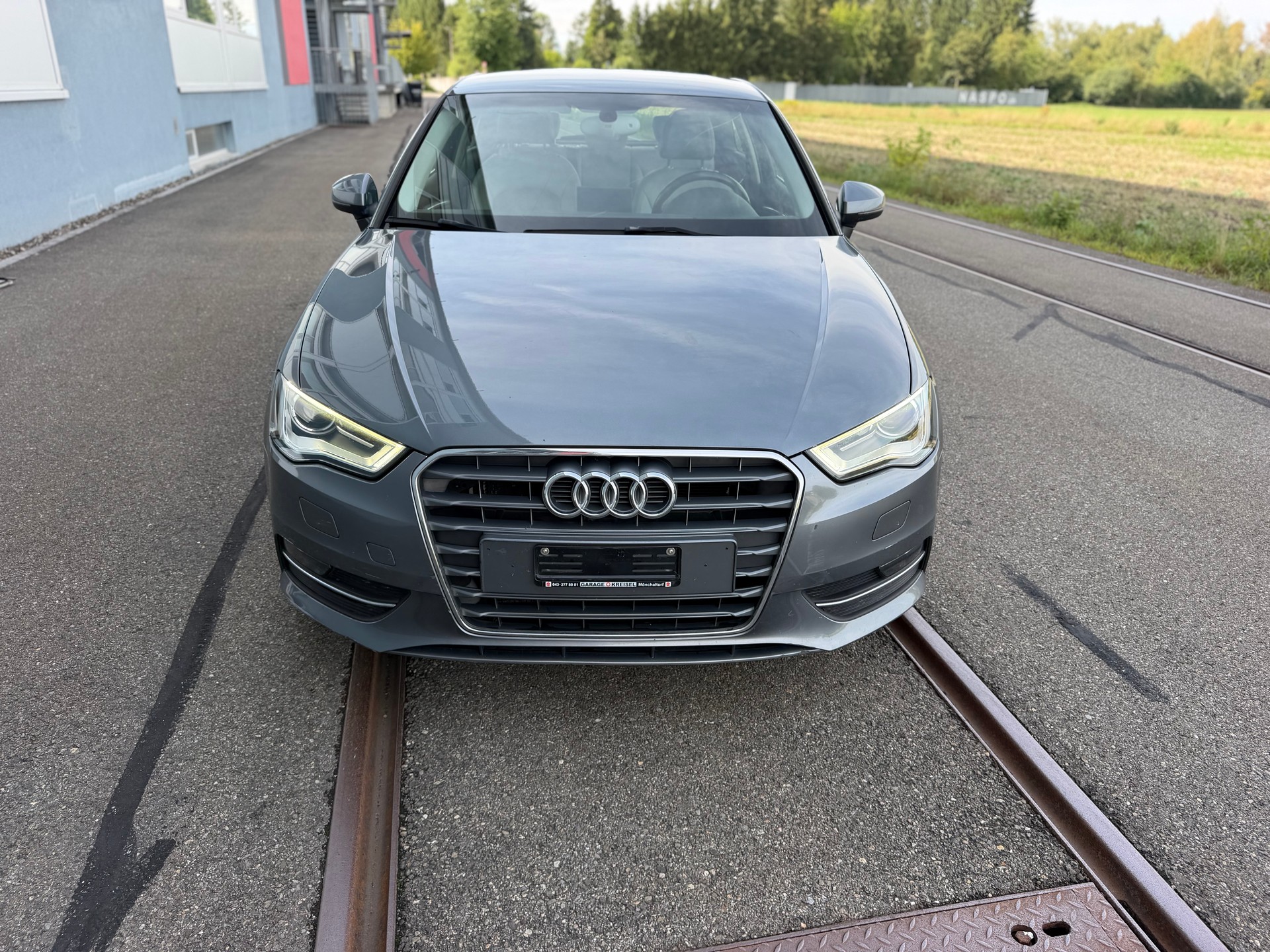 AUDI A3 Sportback 1.4 TFSI Ambition-showroom-element-1