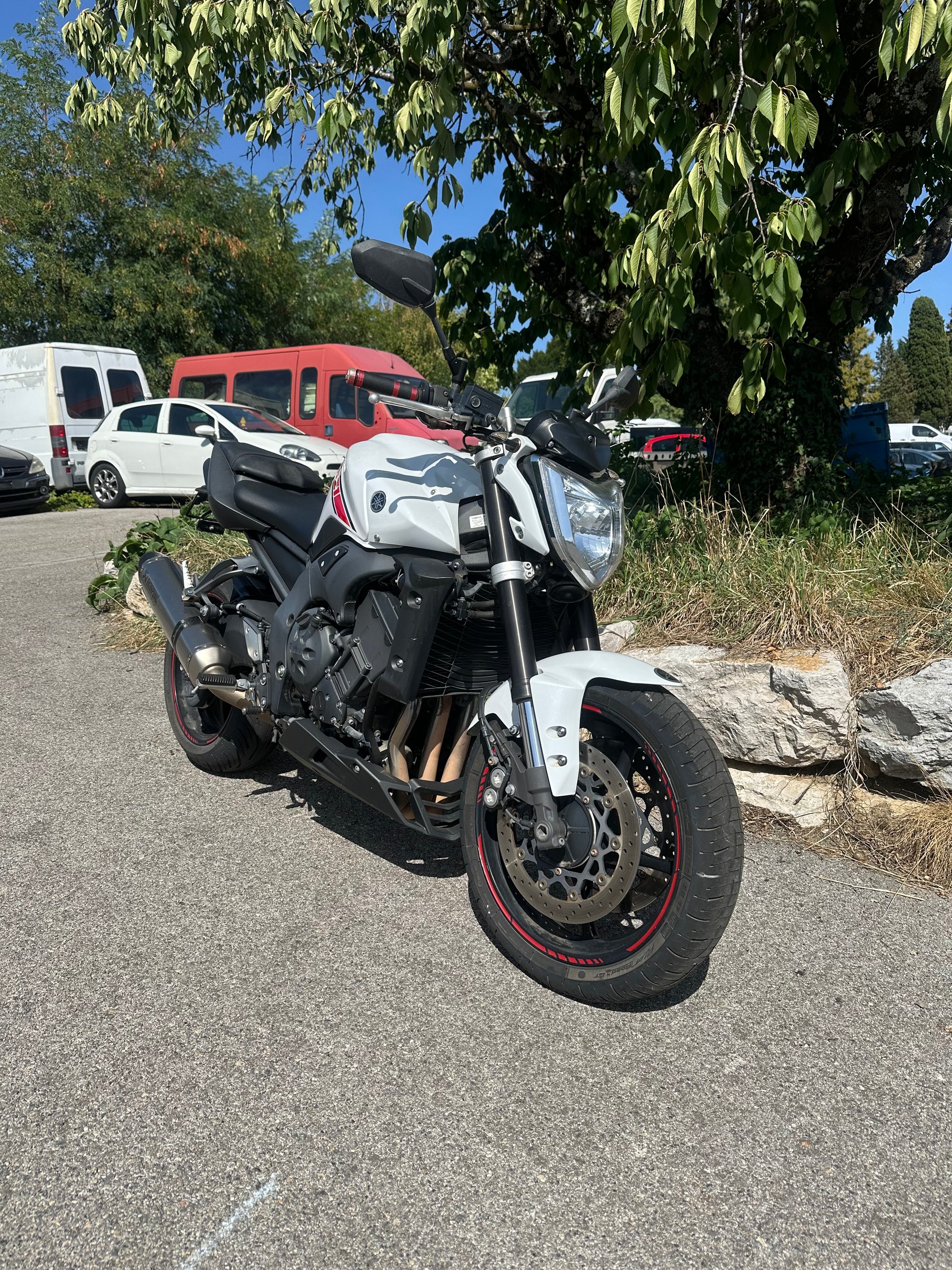 YAMAHA FZ1 N ABS-image-1