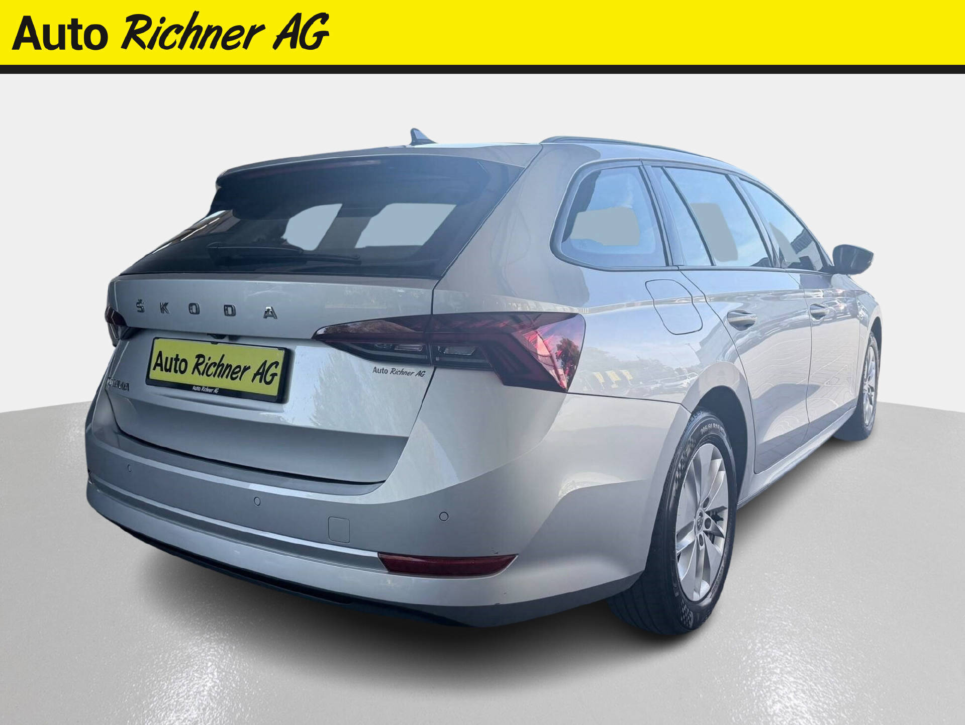 SKODA Octavia Combi 2.0 TDI 150 Ambition DSG-showroom-element-3