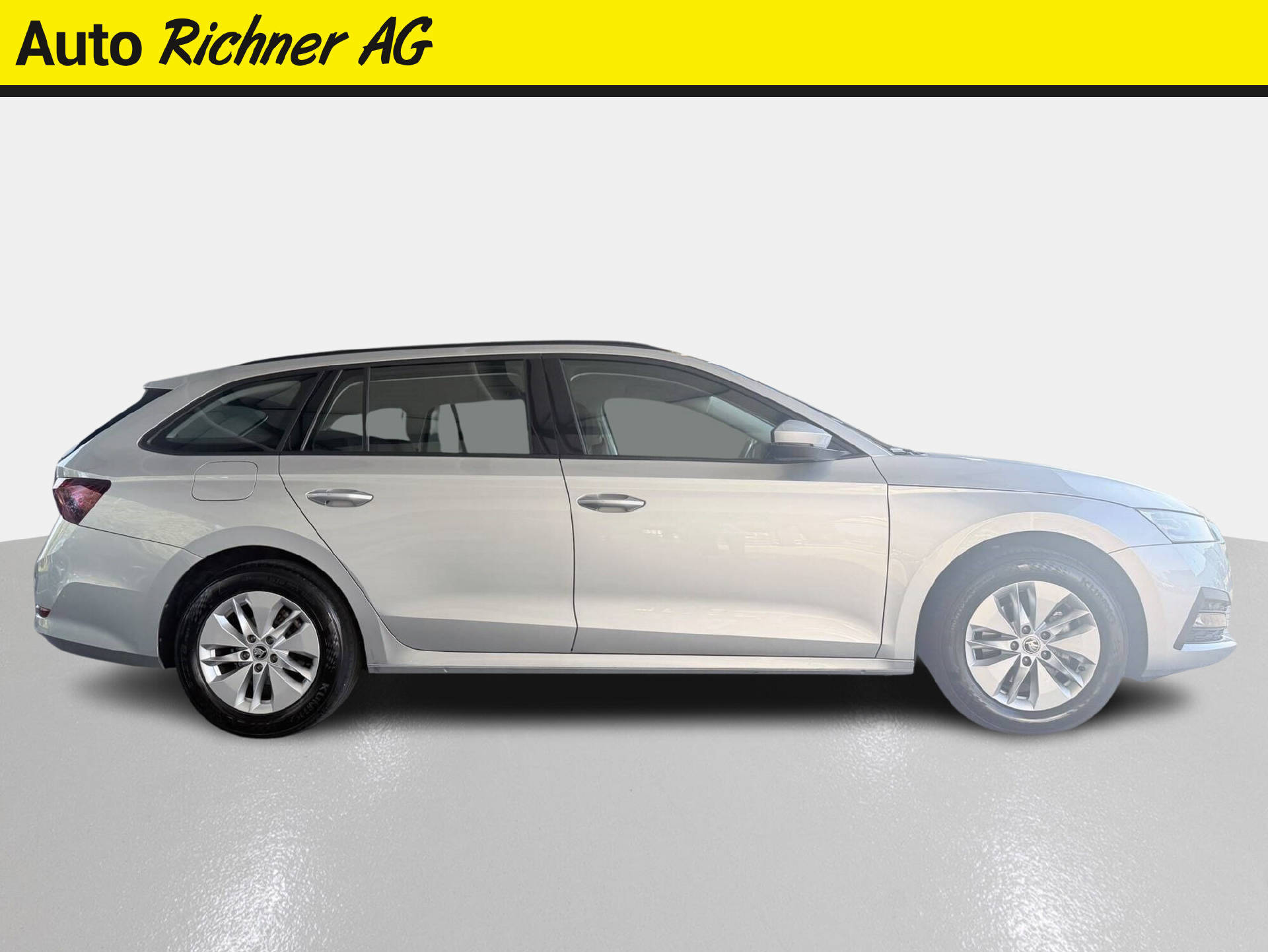 SKODA Octavia Combi 2.0 TDI 150 Ambition DSG-showroom-element-2