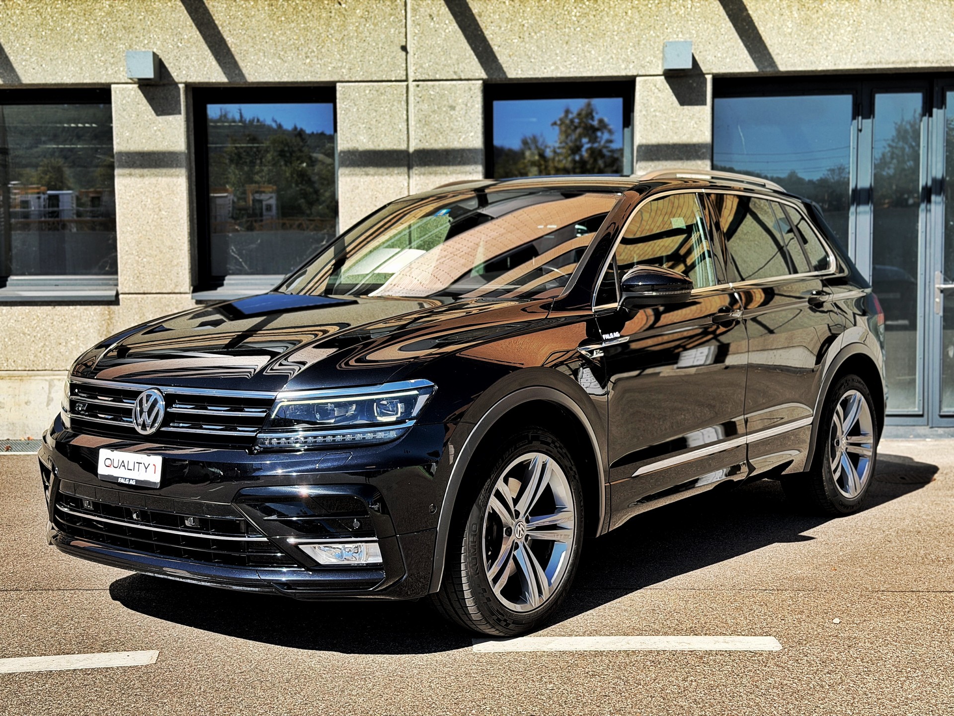 VW Tiguan 2.0 TDI SCR Highline 4Motion DSG R-Line