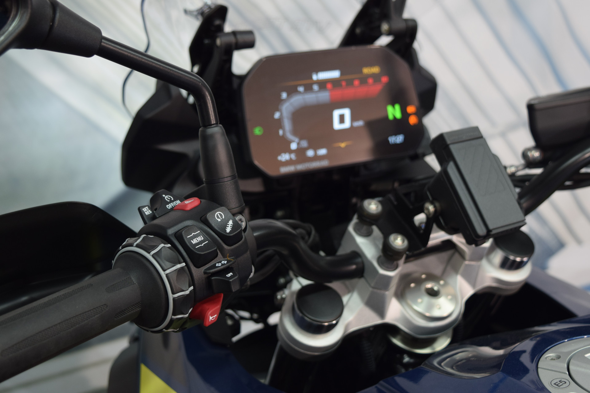 BMW F 800 GS Sport-image-6