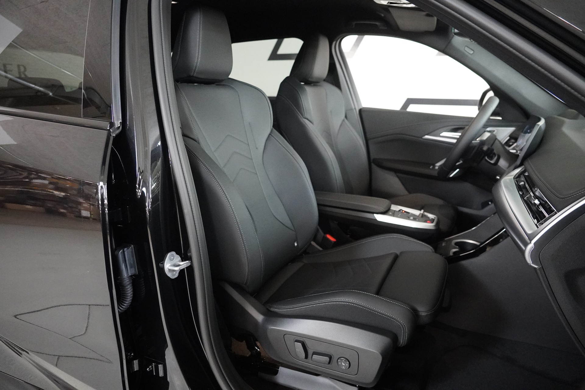 BMW X1 xDrive 30e M Sport-image-14