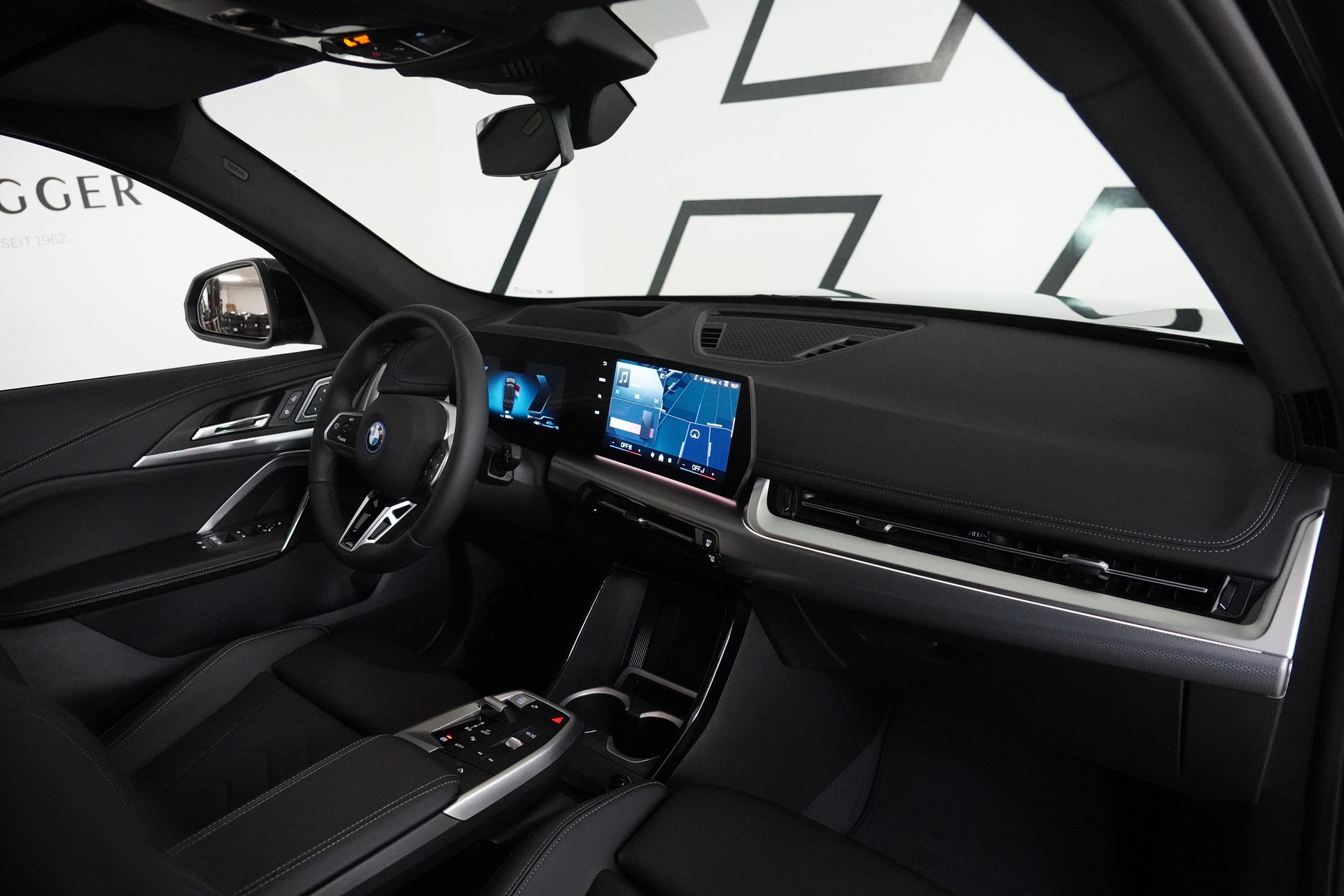 BMW X1 xDrive 30e M Sport-image-16