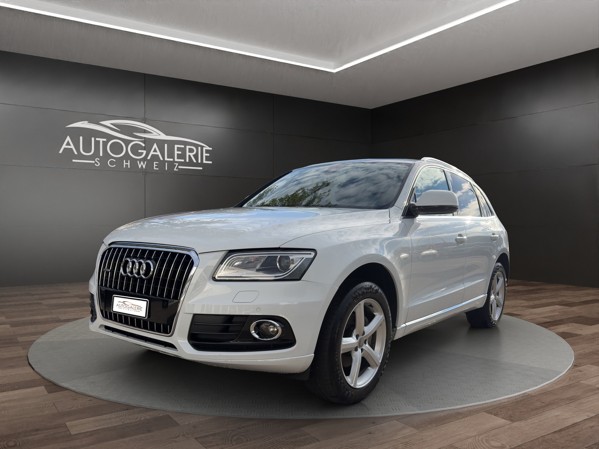 AUDI Q5 2.0 TDI quattro S-tronic | CH | Designpaket Sport | Adaptiv Tempomat | DAB | 19" | AMBITION | Xenon Plus |