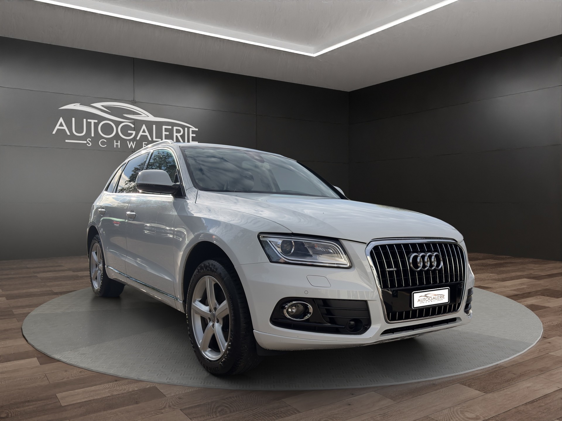 AUDI Q5 2.0 TDI quattro S-tronic | CH | Designpaket Sport | Adaptiv Tempomat | DAB | 19" | AMBITION | Xenon Plus |-image-6