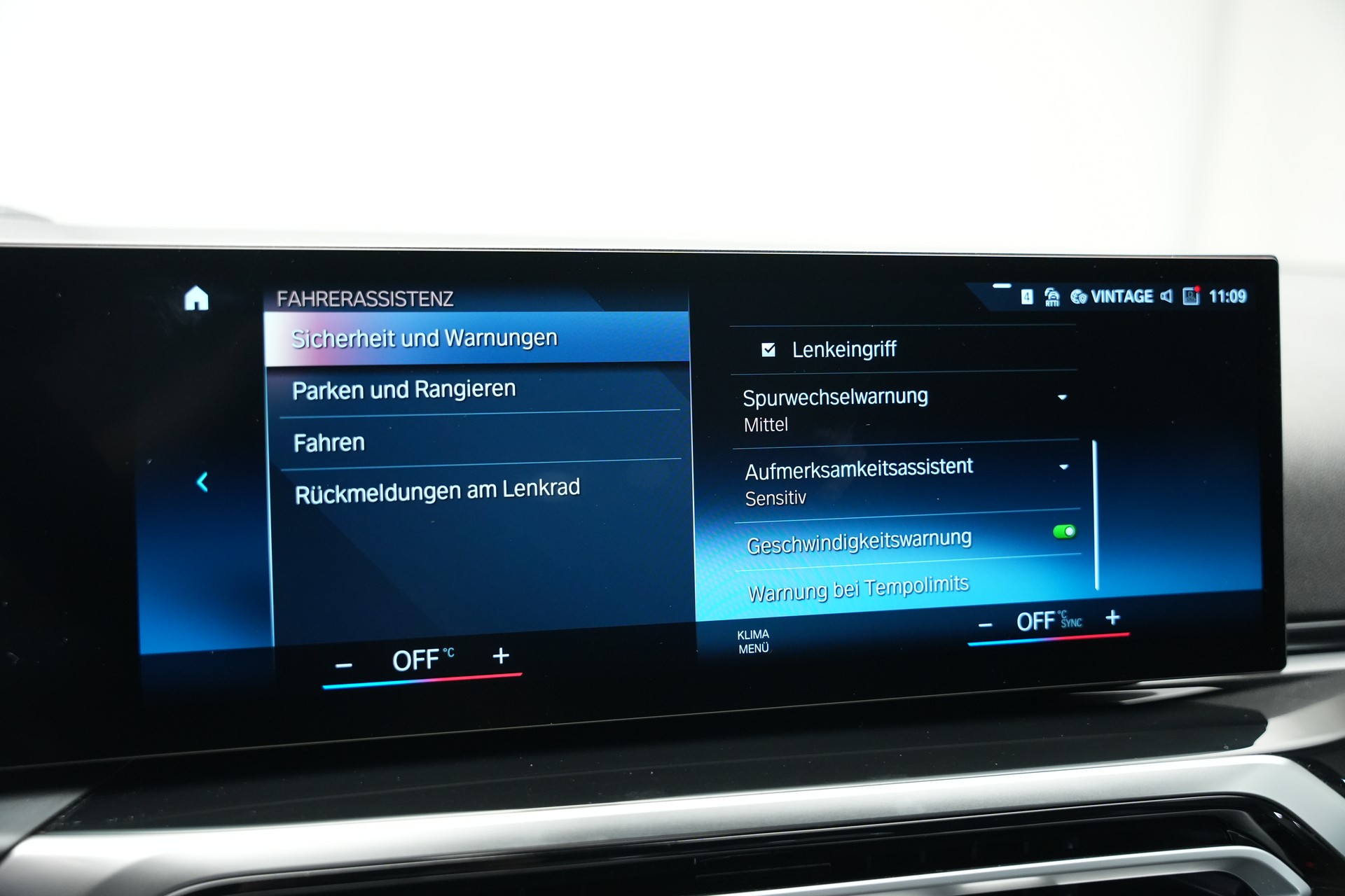 BMW 220i M Sport Pro *Head-Up* *Driving Assistant*-image-19