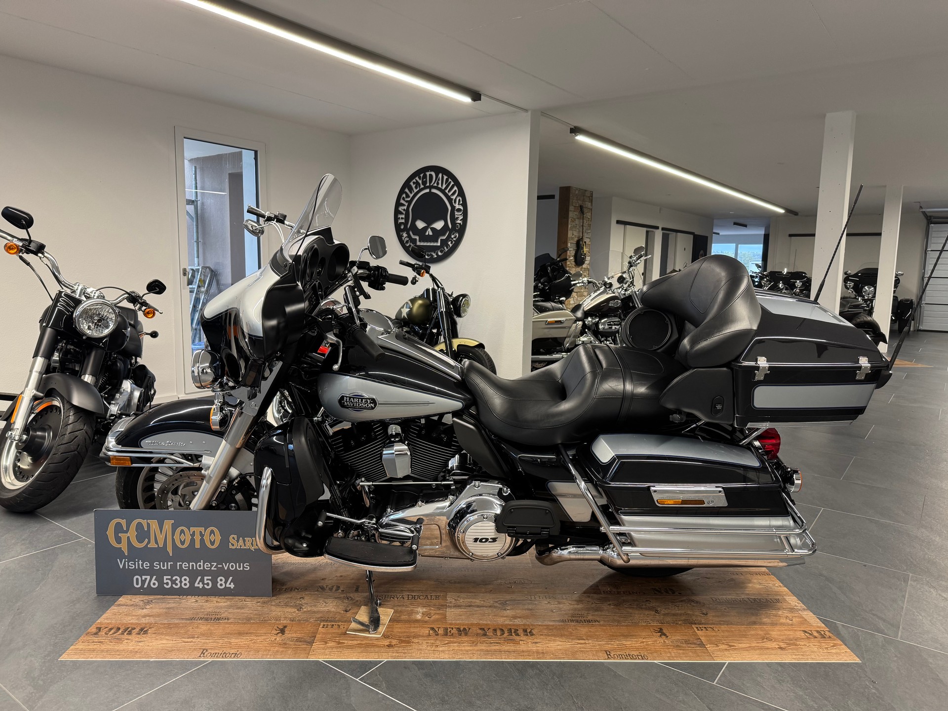 HARLEY-DAVIDSON FLHTCU Electra Glide Ultra Classic ABS-image-5
