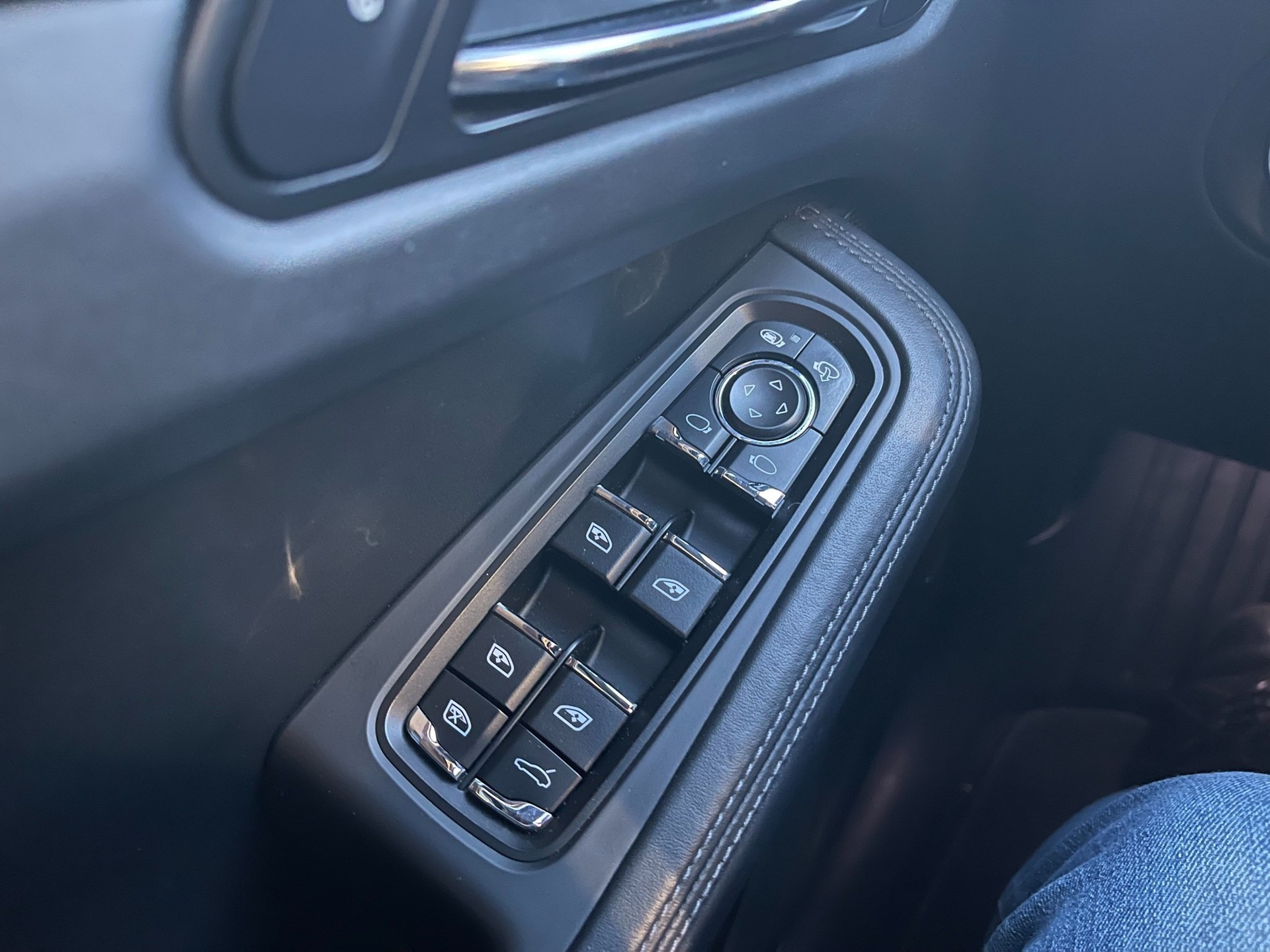 PORSCHE Macan S Diesel PDK-image-16