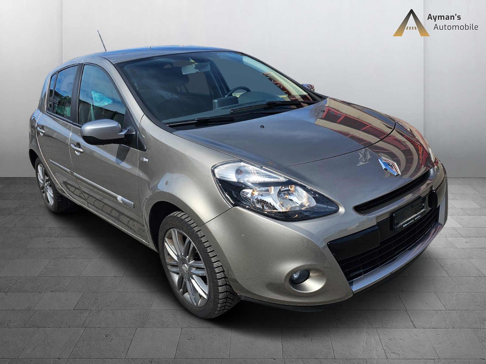 RENAULT Clio 1.2 16V Turbo Night&Day-image-4