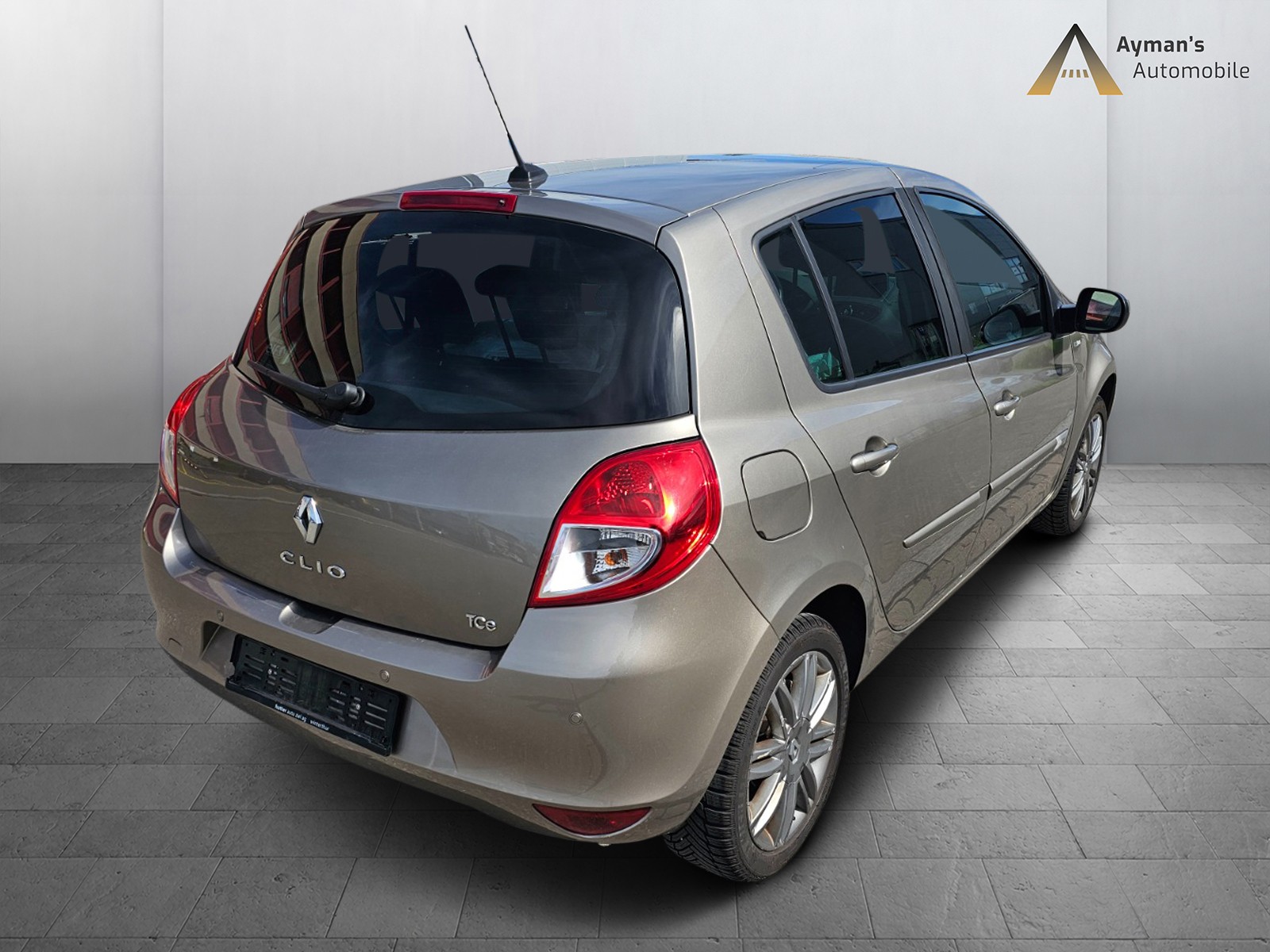 RENAULT Clio 1.2 16V Turbo Night&Day-image-6