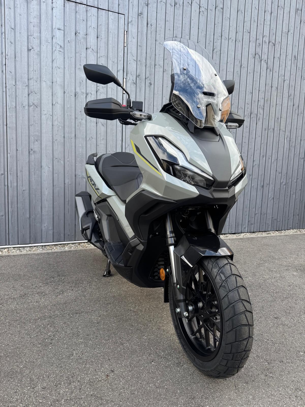 HONDA ADV 350-image-1