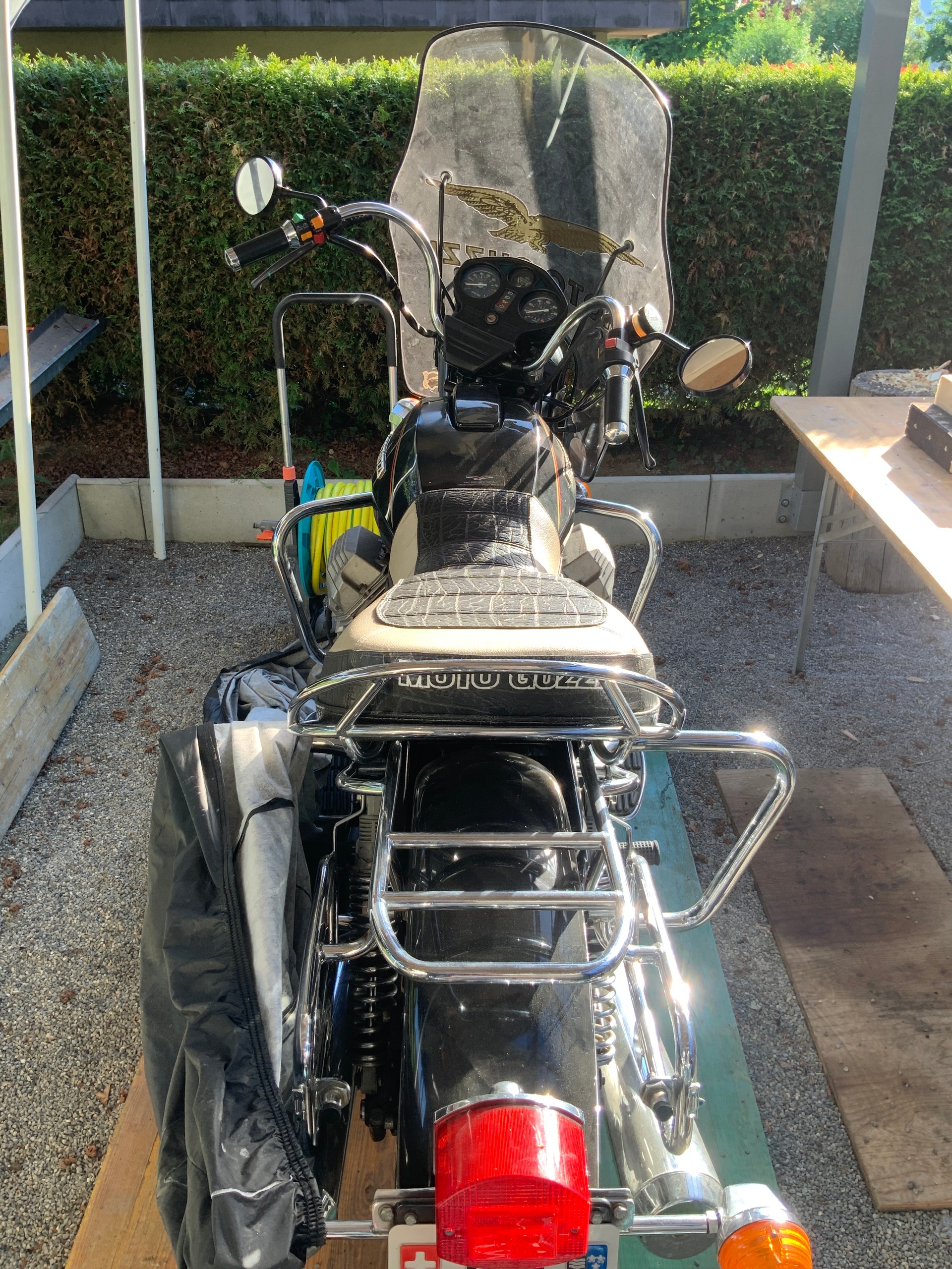 MOTO GUZZI VT20441-image-2