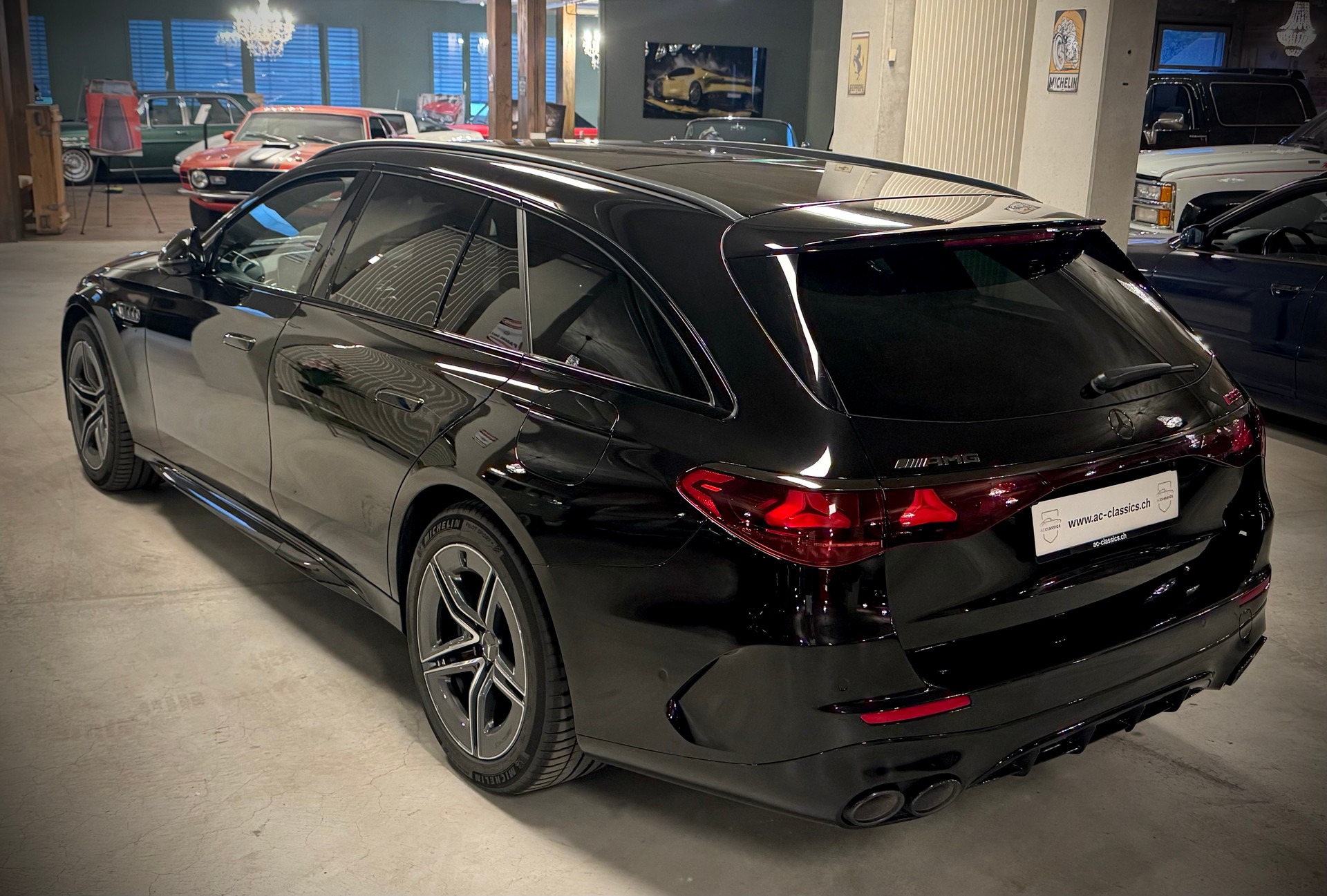 MERCEDES-BENZ E 53 Hybrid T 4Matic+ 9G-Tronic-image-12