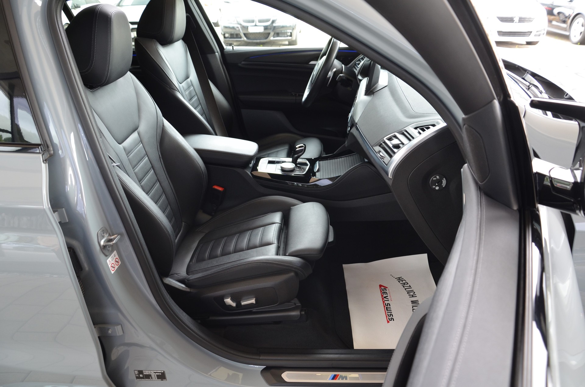 BMW X4 xDrive 48V M40d Steptronic*Ab MFK,1 Jahr oder 20'000km Garantie*-image-18
