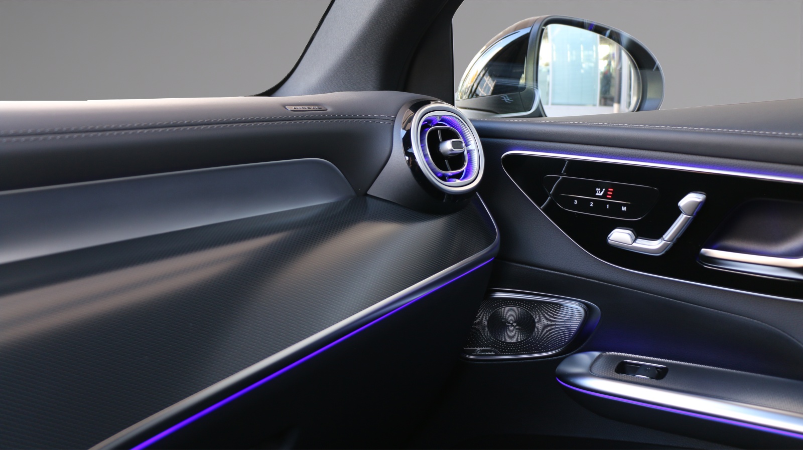 MERCEDES-BENZ GLC 300 d 4M 9G-Tronic-image-7