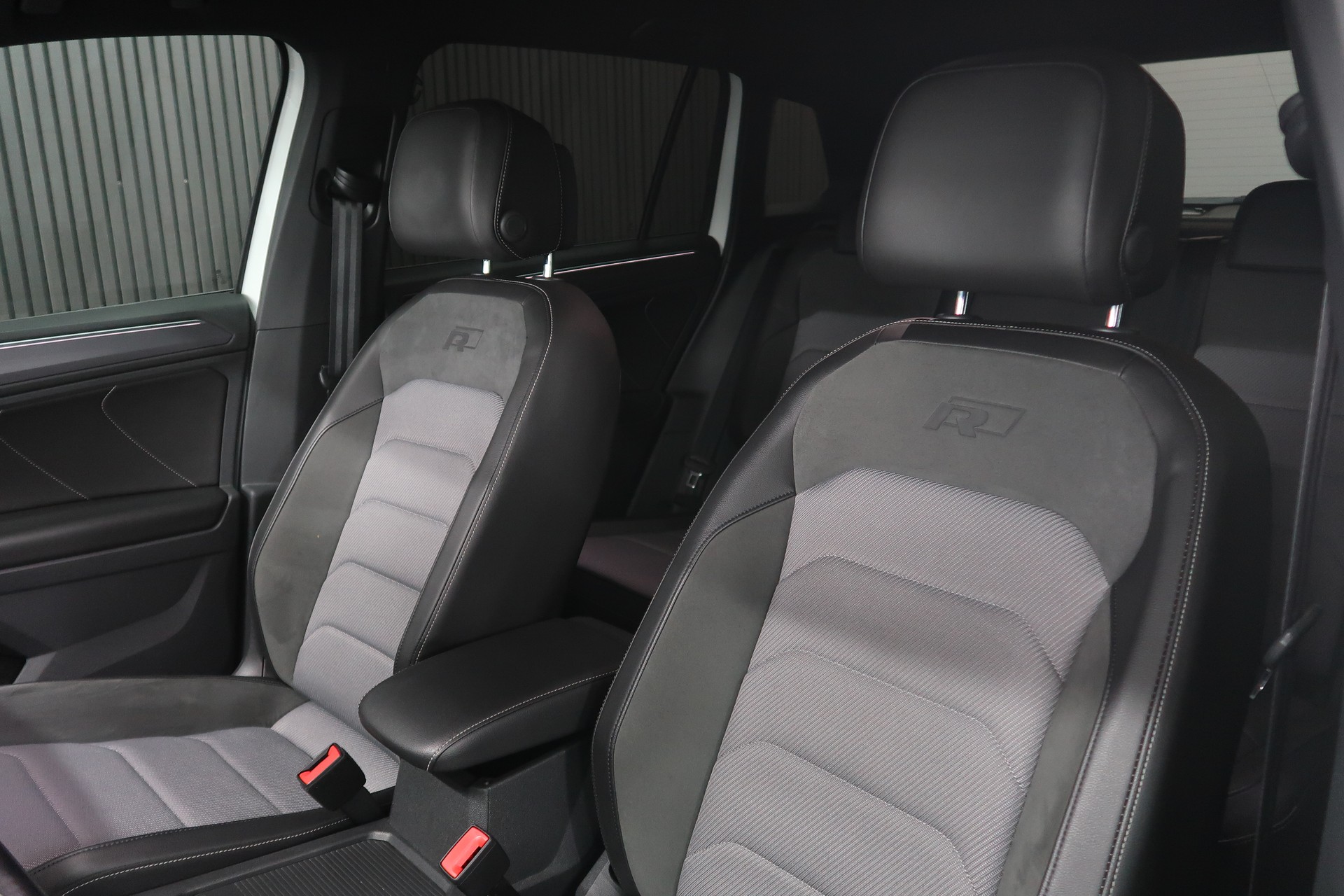 VW Tiguan 2.0 R-Line 4Motion / CH / MFK / GARANTIE-image-16