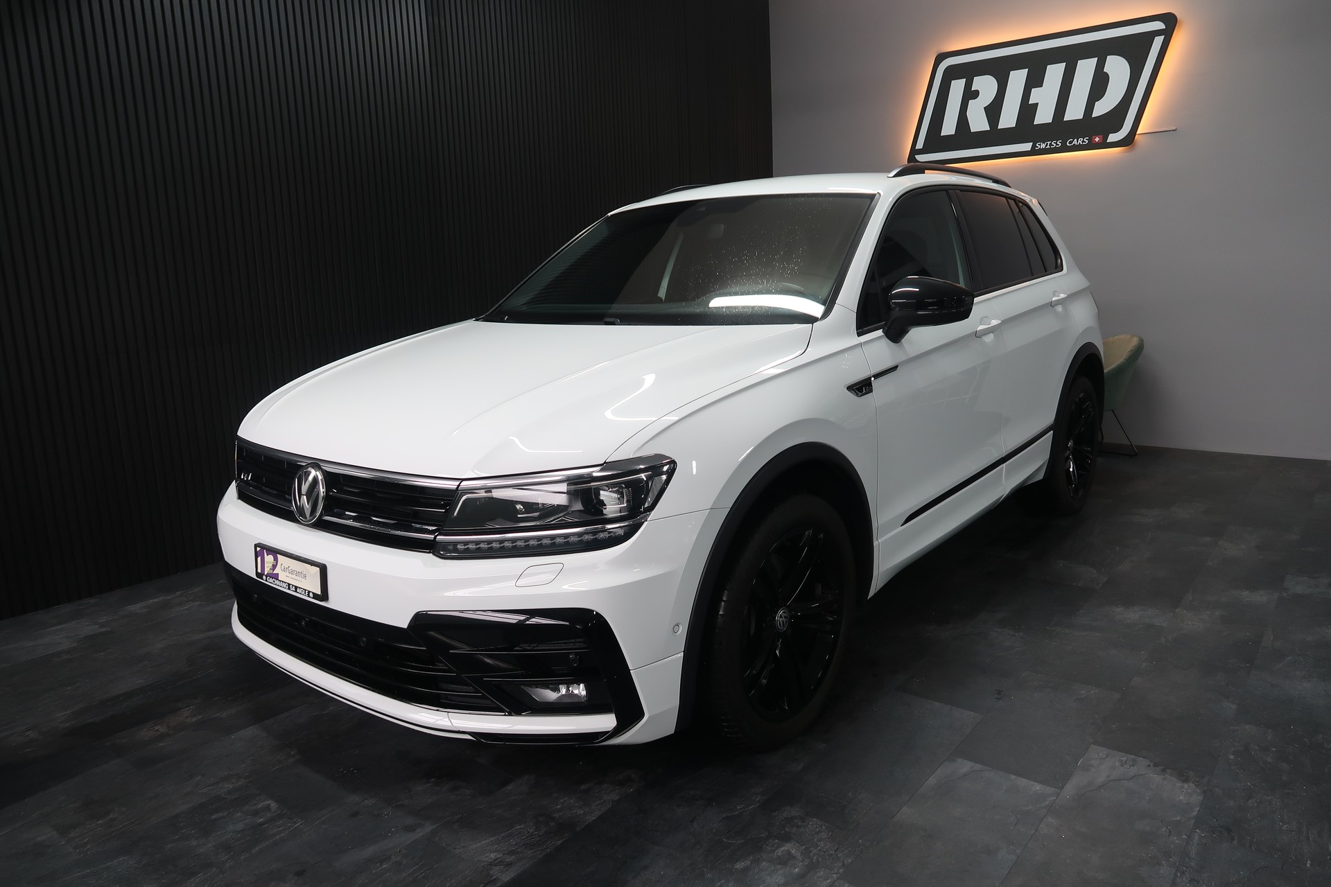 VW Tiguan 2.0 R-Line 4Motion / CH / MFK / GARANTIE