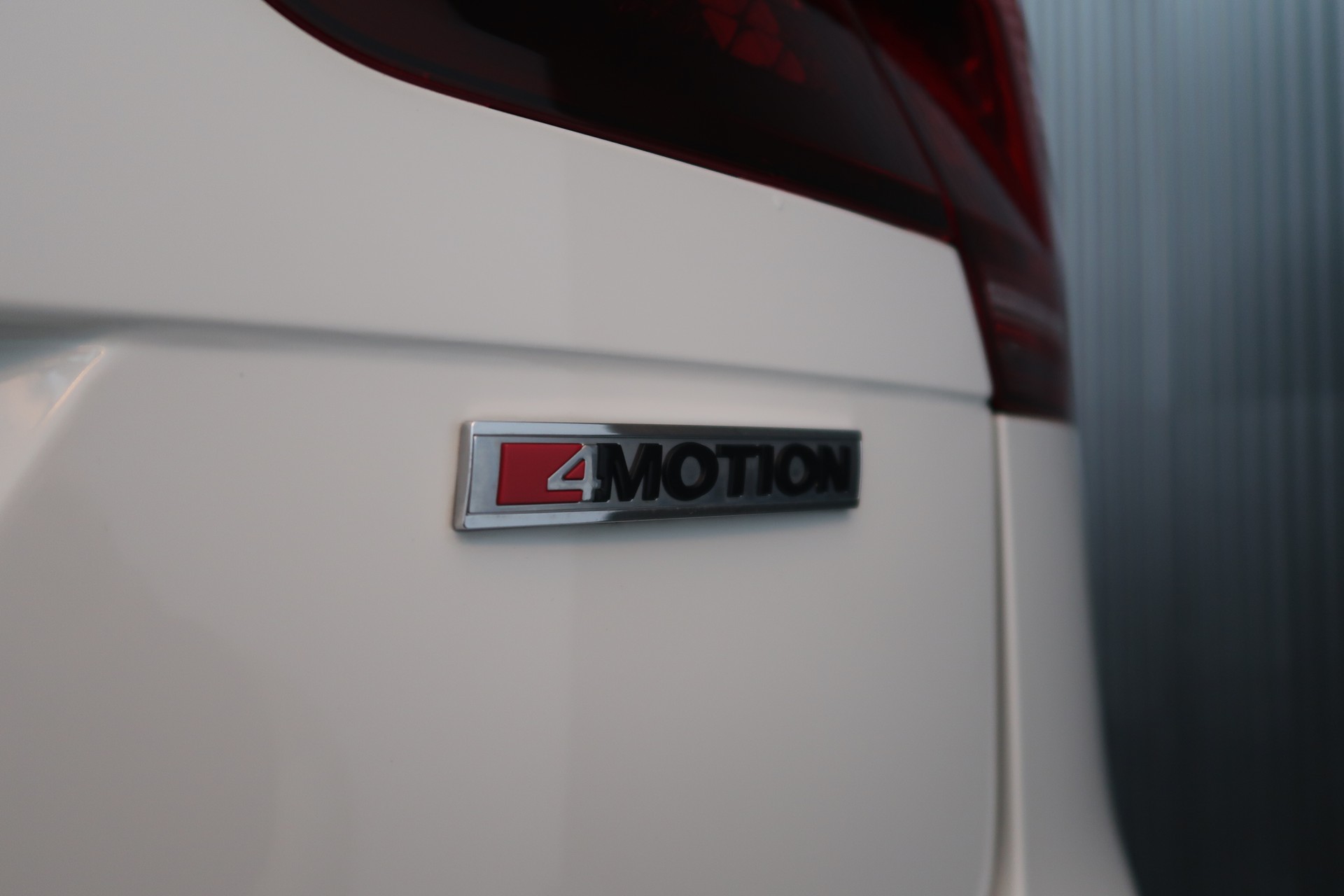 VW Tiguan 2.0 R-Line 4Motion / CH / MFK / GARANTIE-image-13