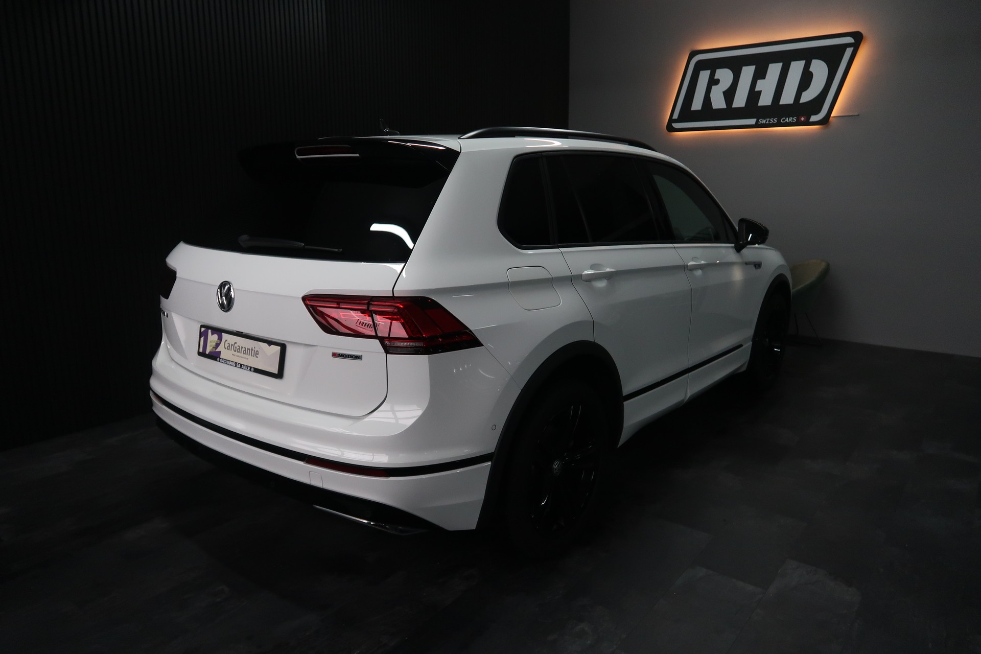 VW Tiguan 2.0 R-Line 4Motion / CH / MFK / GARANTIE-image-5