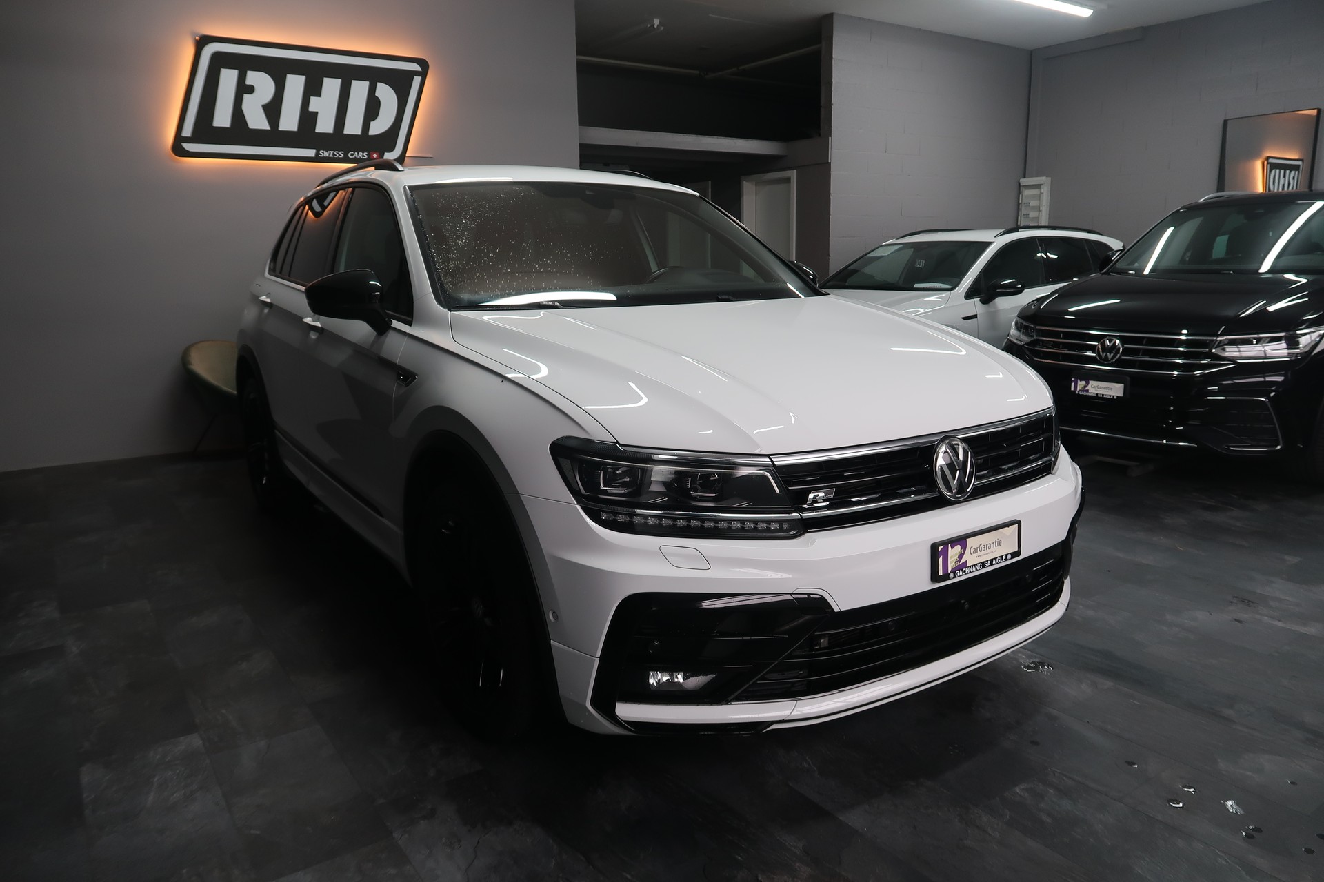 VW Tiguan 2.0 R-Line 4Motion / CH / MFK / GARANTIE-image-4