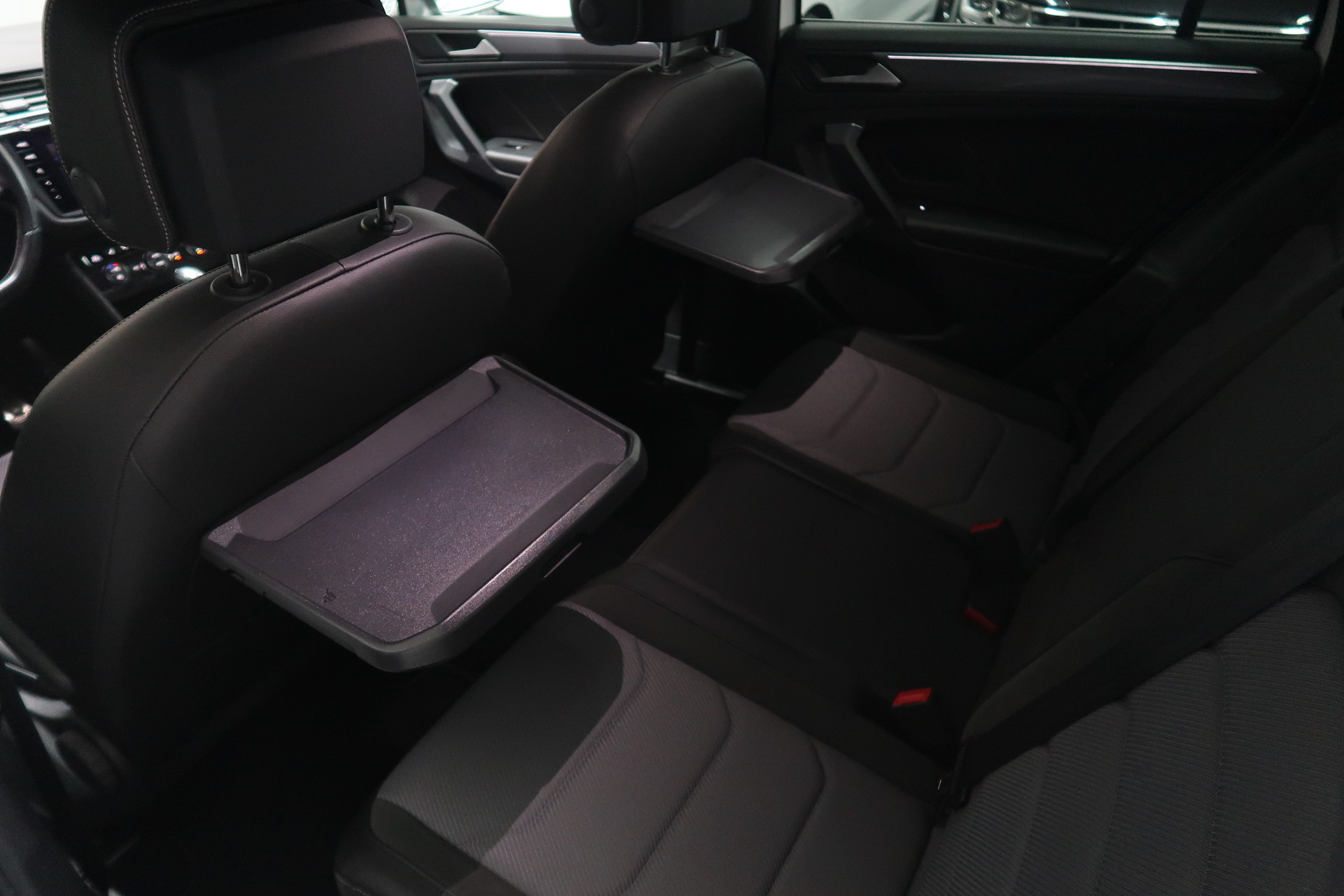 VW Tiguan 2.0 R-Line 4Motion / CH / MFK / GARANTIE-image-27