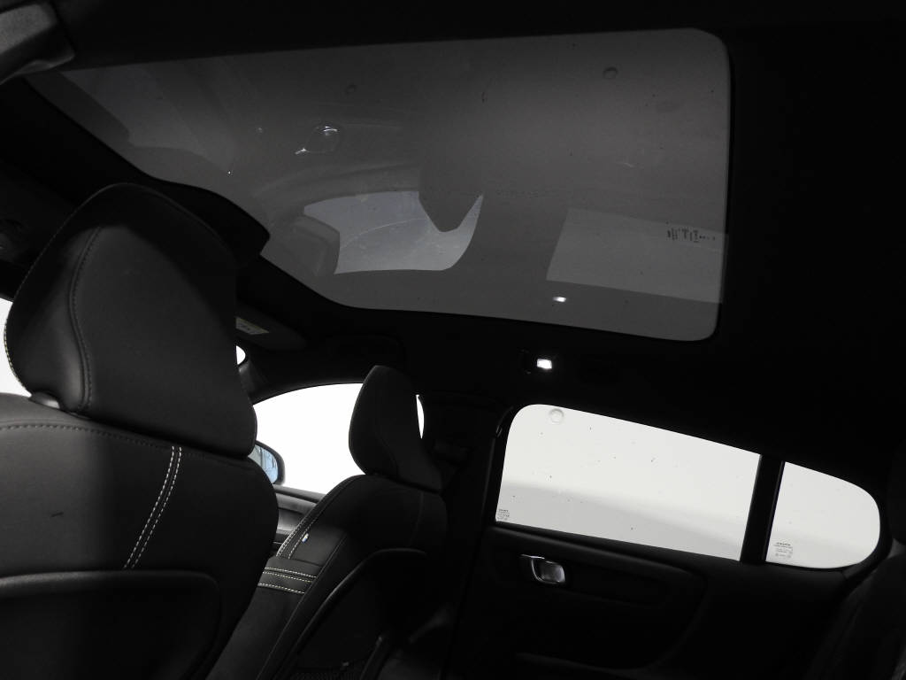 VOLVO C40 E80 Plus AWD-image-10
