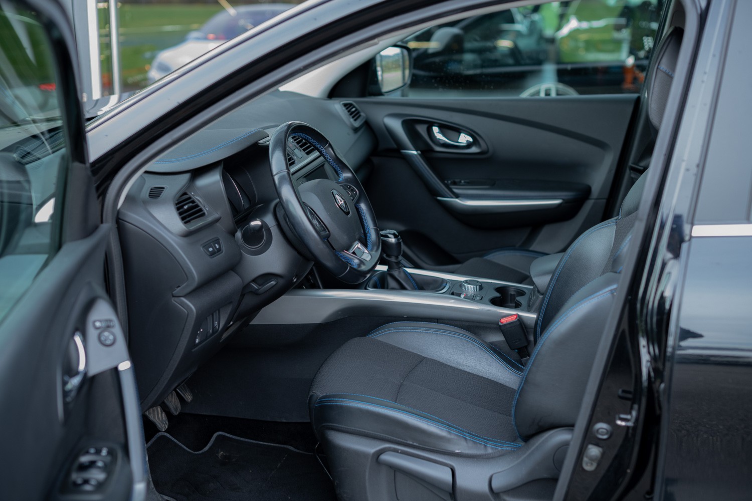 RENAULT Kadjar 1.6 dCi Intens 4x4 S-Edition-image-10