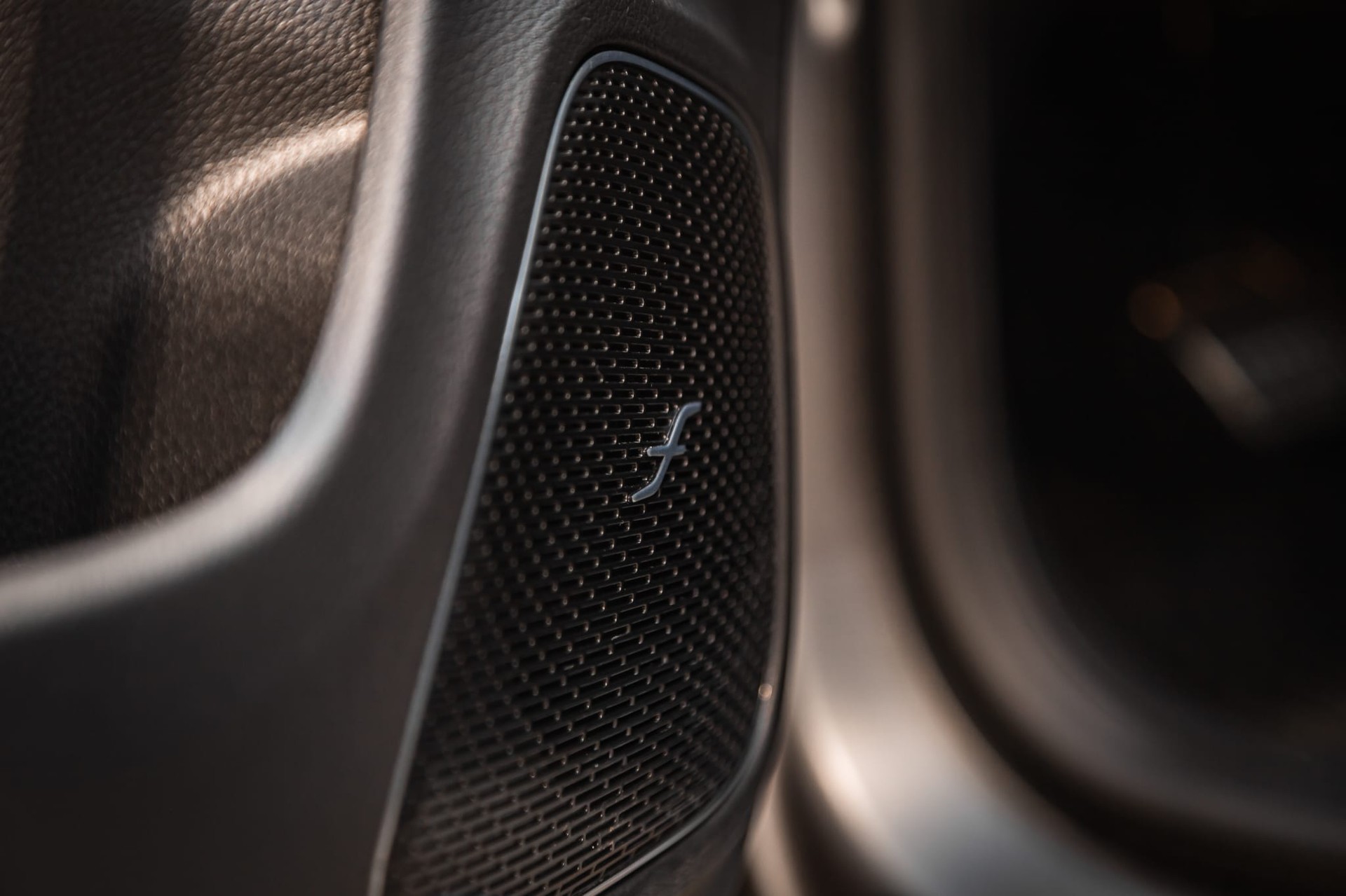 MERCEDES-BENZ CLA Shooting Brake 35 AMG 4Matic 7G-DCT-image-12