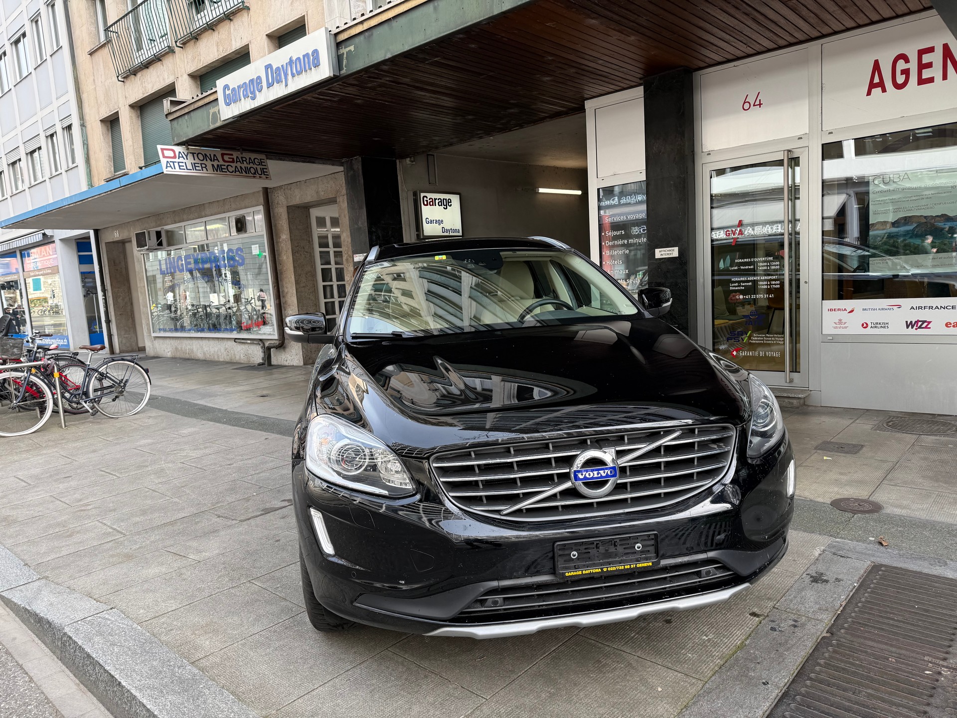 VOLVO XC60 D3 Summum Geartronic-image-5