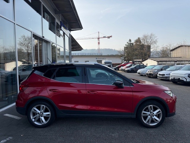 SEAT Arona 1.5 TSI Hola FR DSG-showroom-element-2