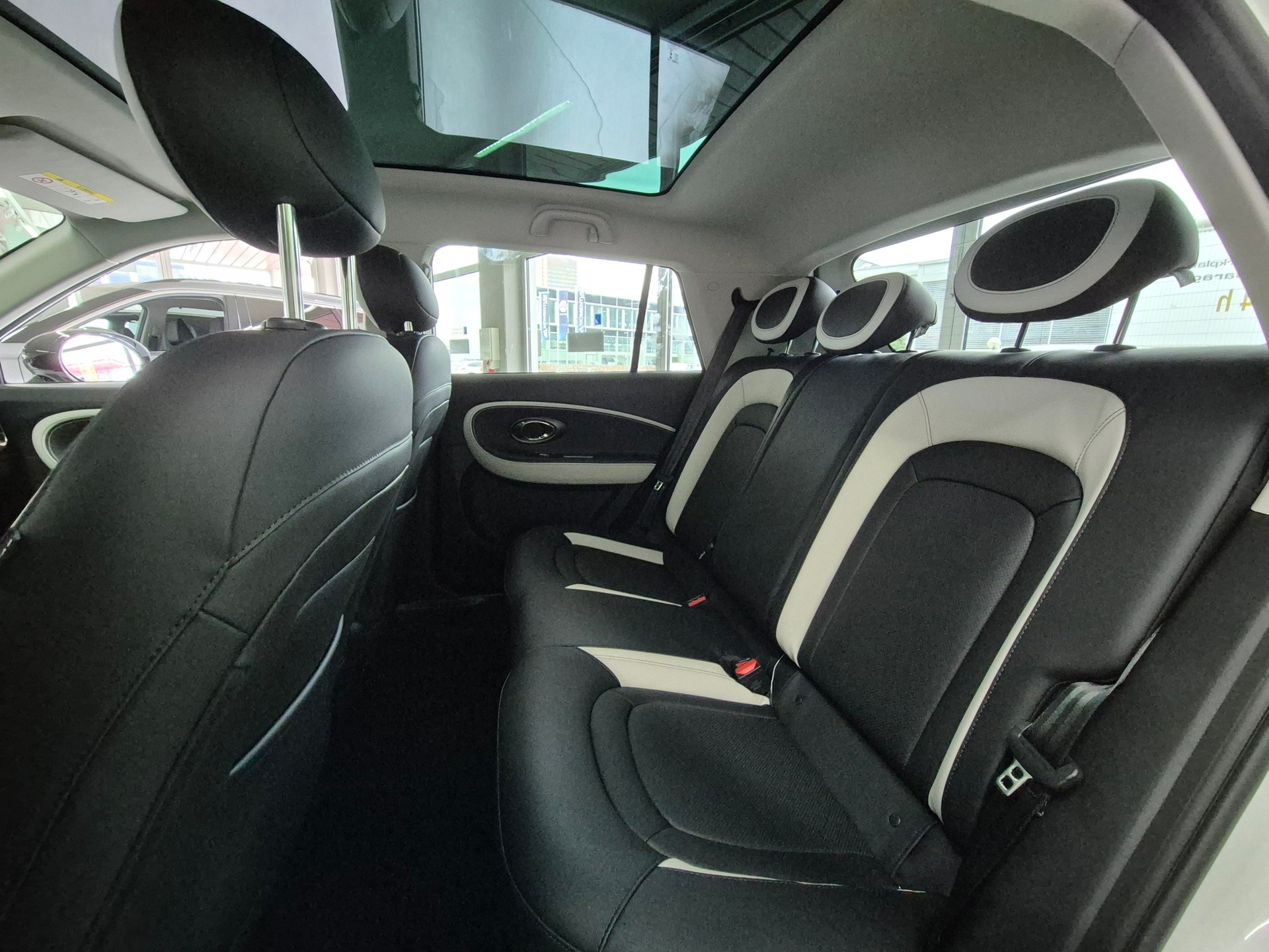 JAC E30X 374 km-image-7