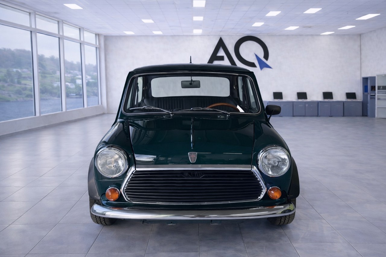 MINI 1000-showroom-element-1