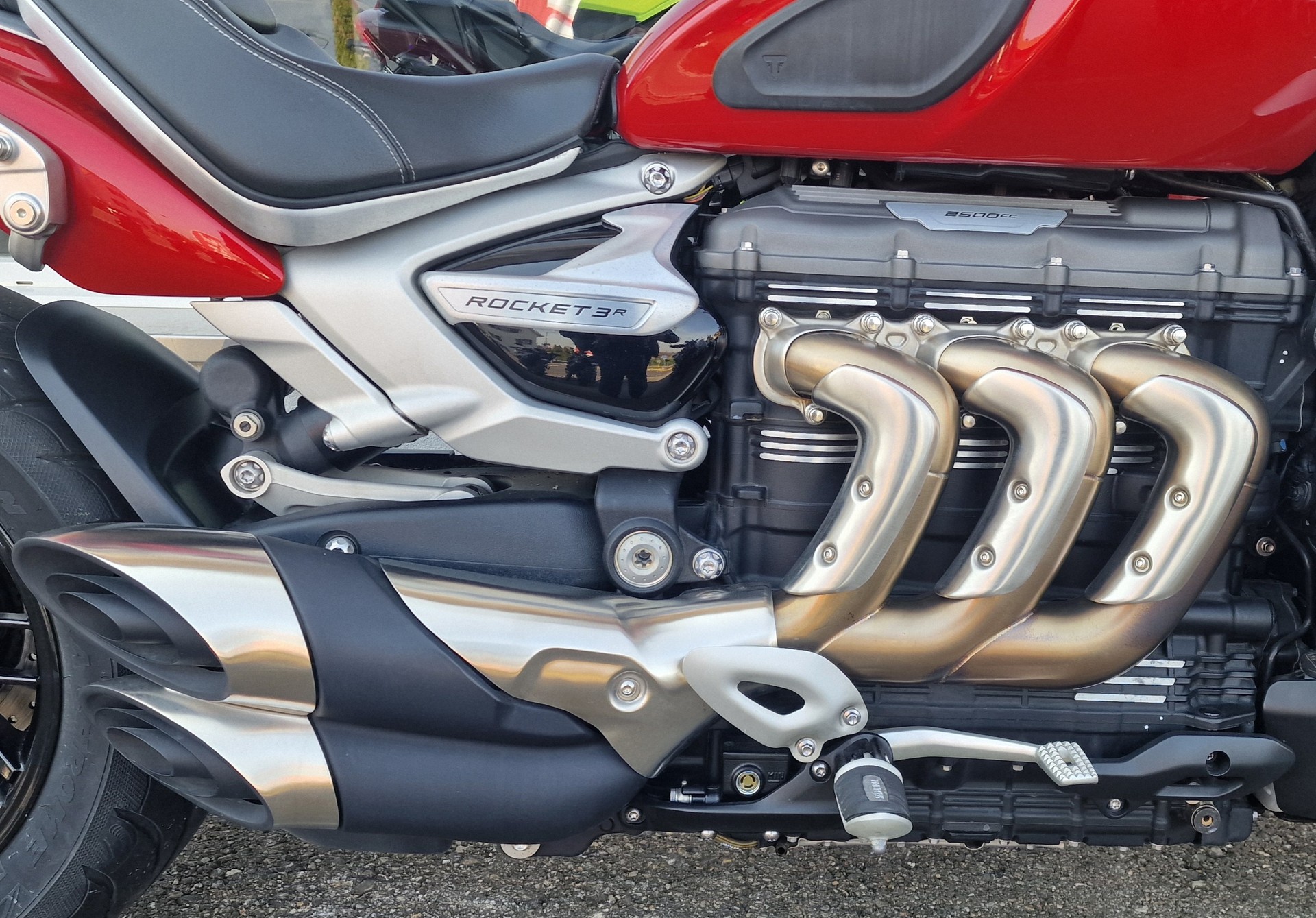 TRIUMPH Rocket 3 R-image-2