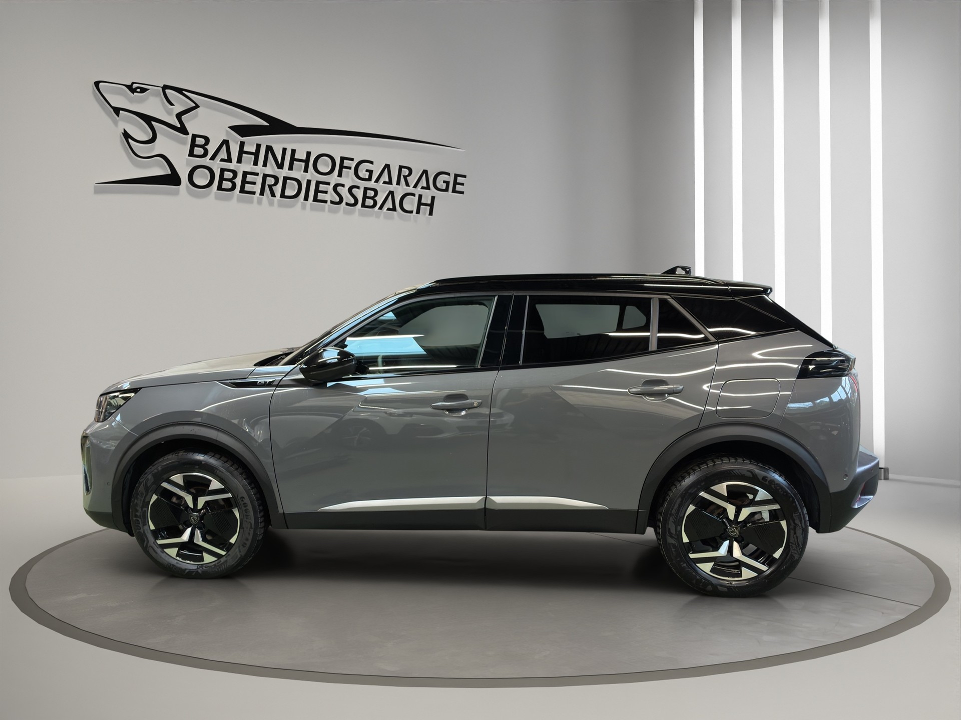 PEUGEOT 2008 1.2 PureTech GT-showroom-element-2