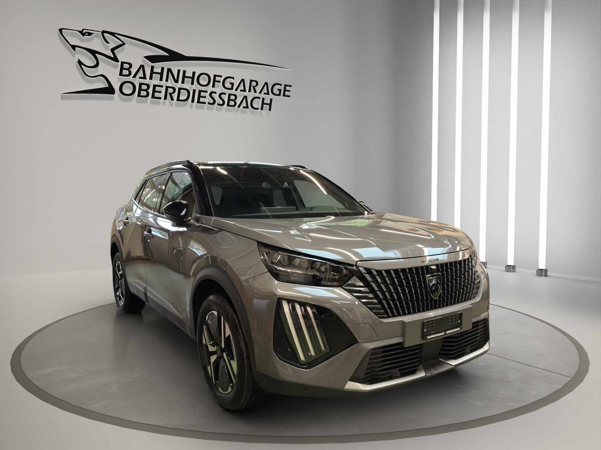 PEUGEOT 2008 1.2 PureTech GT-showroom-element-1
