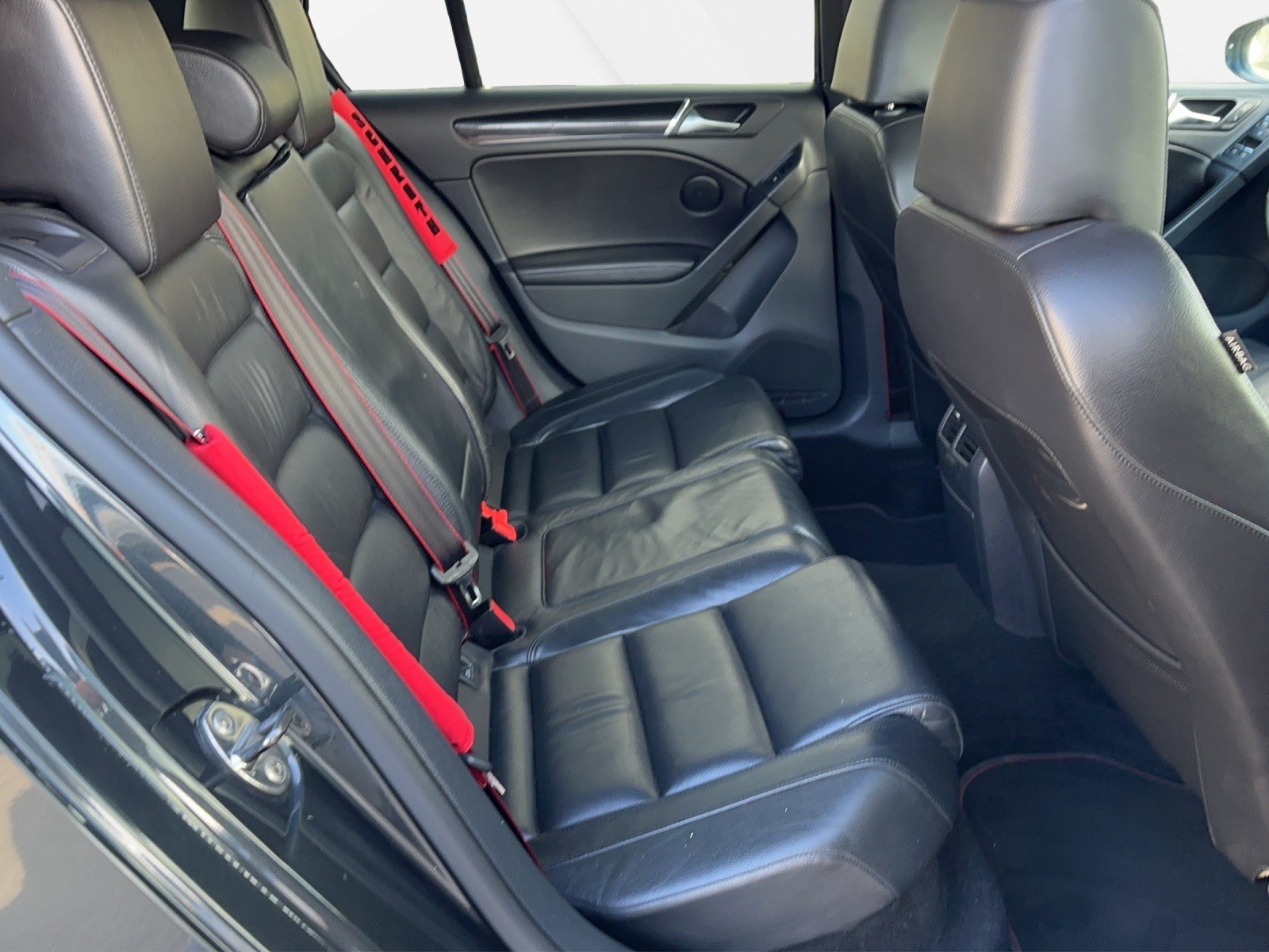 VW Golf VI 2.0 TSI GTI Edition 35 DSG-image-13