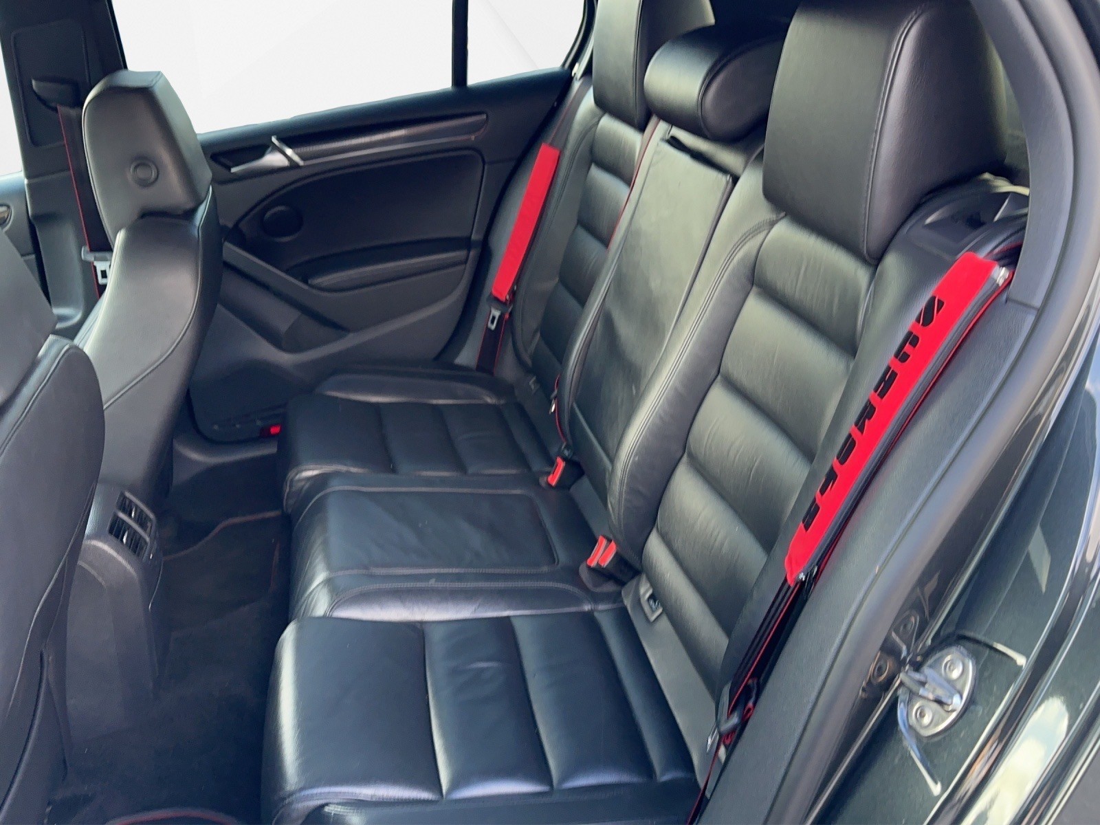 VW Golf VI 2.0 TSI GTI Edition 35 DSG-image-10