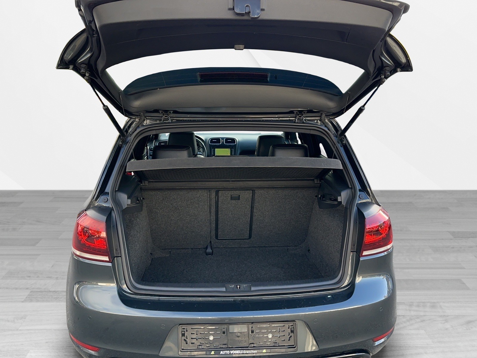 VW Golf VI 2.0 TSI GTI Edition 35 DSG-image-14