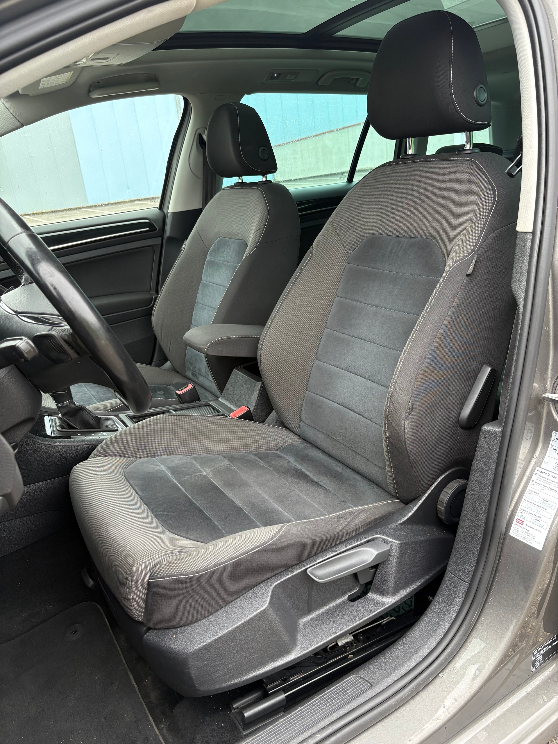 VW Golf Variant 1.4 TSI Comfortline DSG-image-9