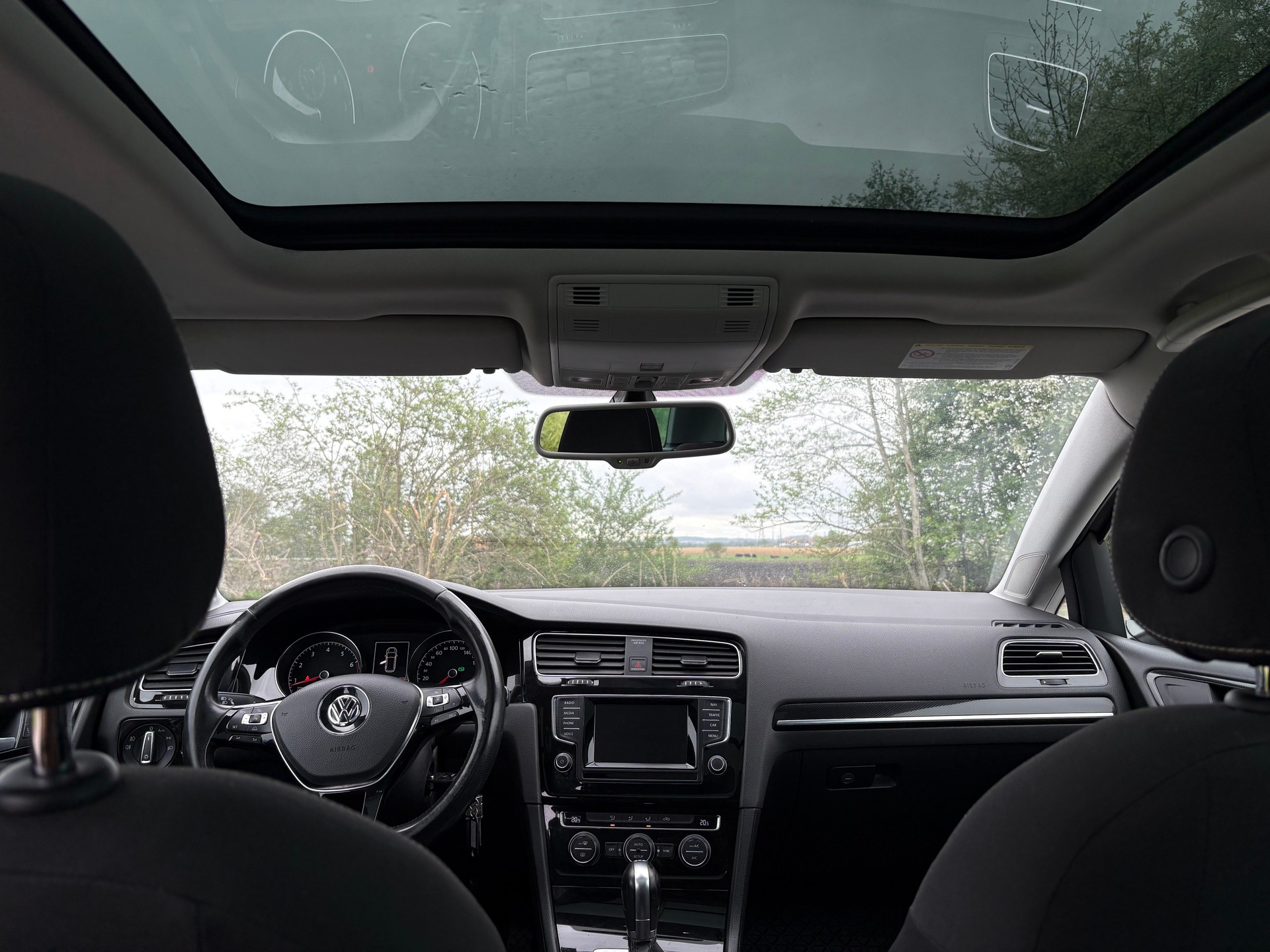 VW Golf Variant 1.4 TSI Comfortline DSG-image-7